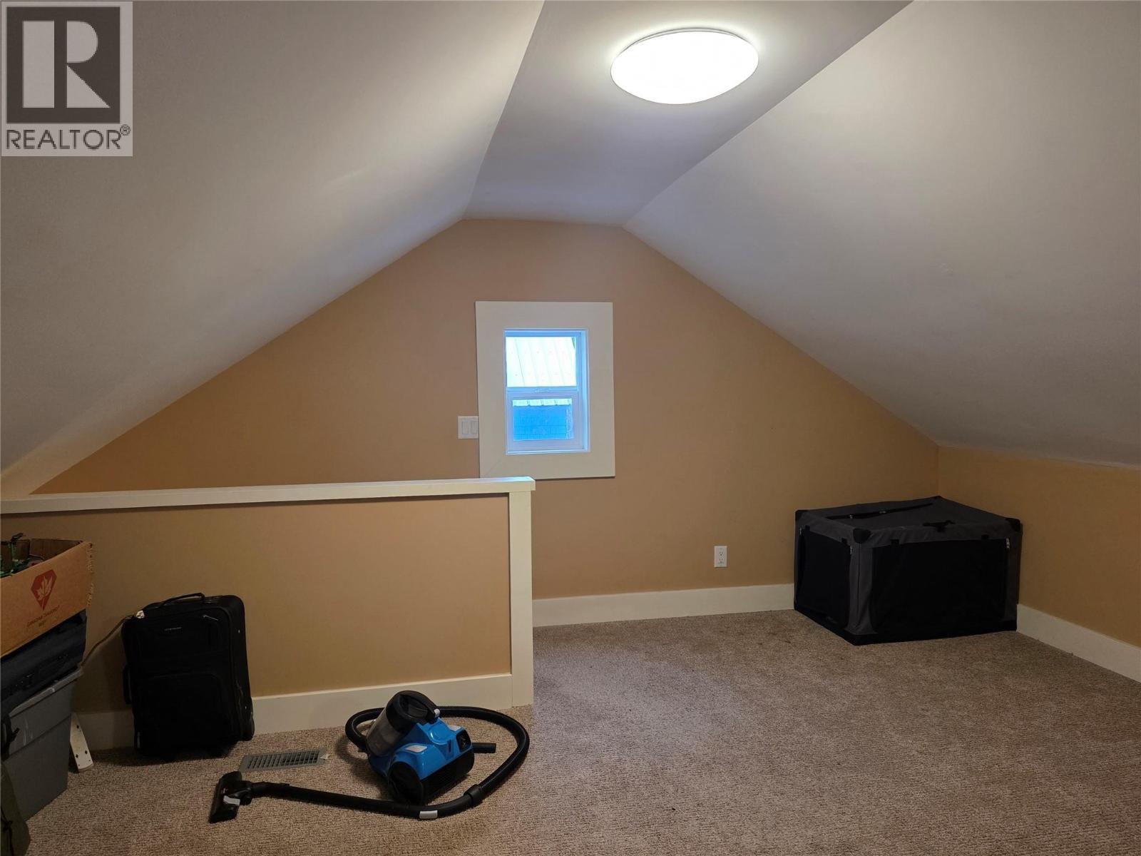 1704 Second Avenue, Rossland, British Columbia  V0G 1Y0 - Photo 29 - 10370363