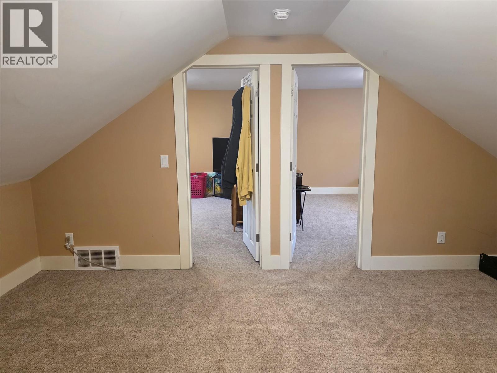 1704 Second Avenue, Rossland, British Columbia  V0G 1Y0 - Photo 30 - 10370363
