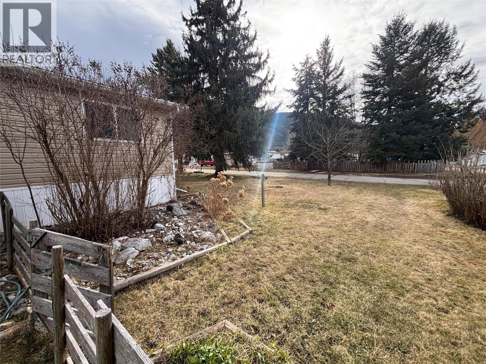 446 Lumby Mabel Lake Road Unit# B6, Lumby, British Columbia  V0E 2G5 - Photo 2 - 10370341