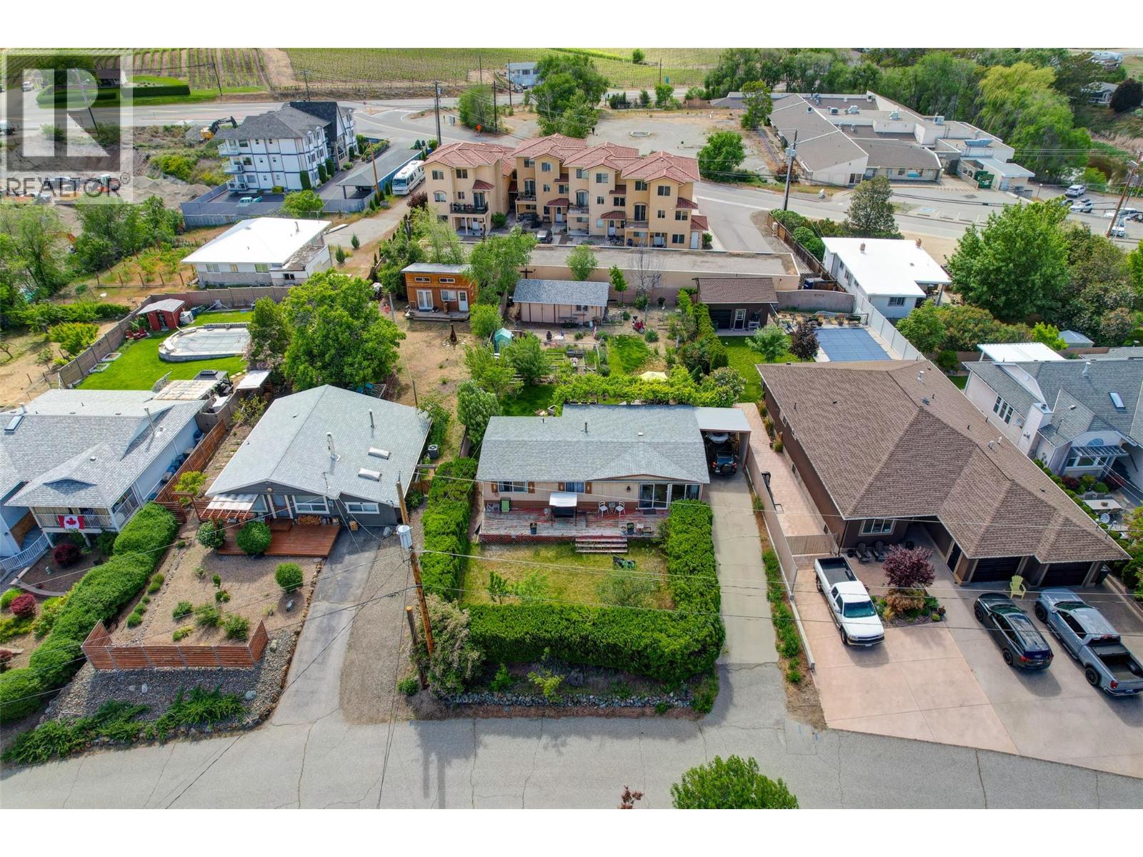 8 Rose Place, Osoyoos, British Columbia  V0H 1V1 - Photo 2 - 10348076