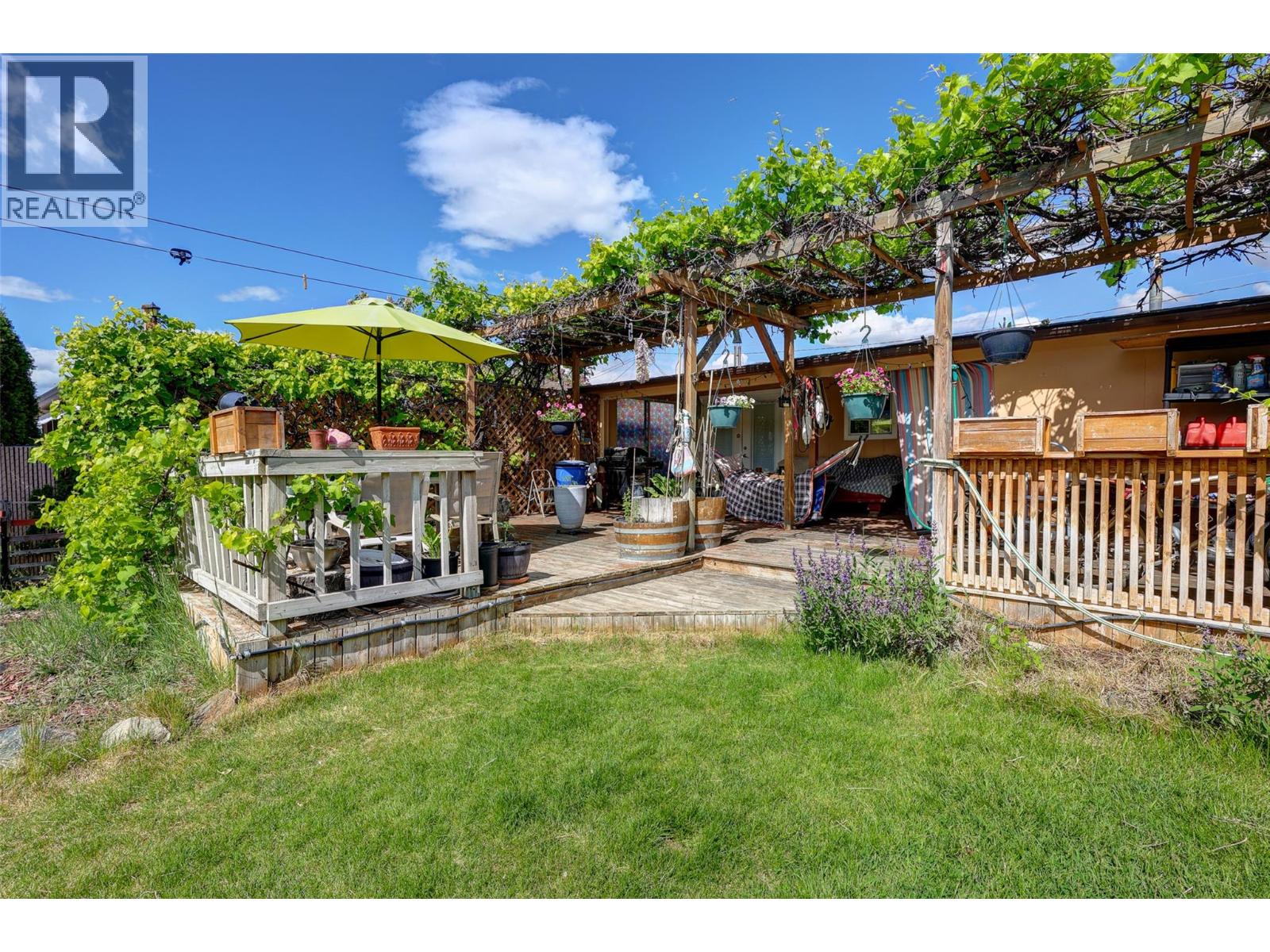 8 Rose Place, Osoyoos, British Columbia  V0H 1V1 - Photo 40 - 10348076