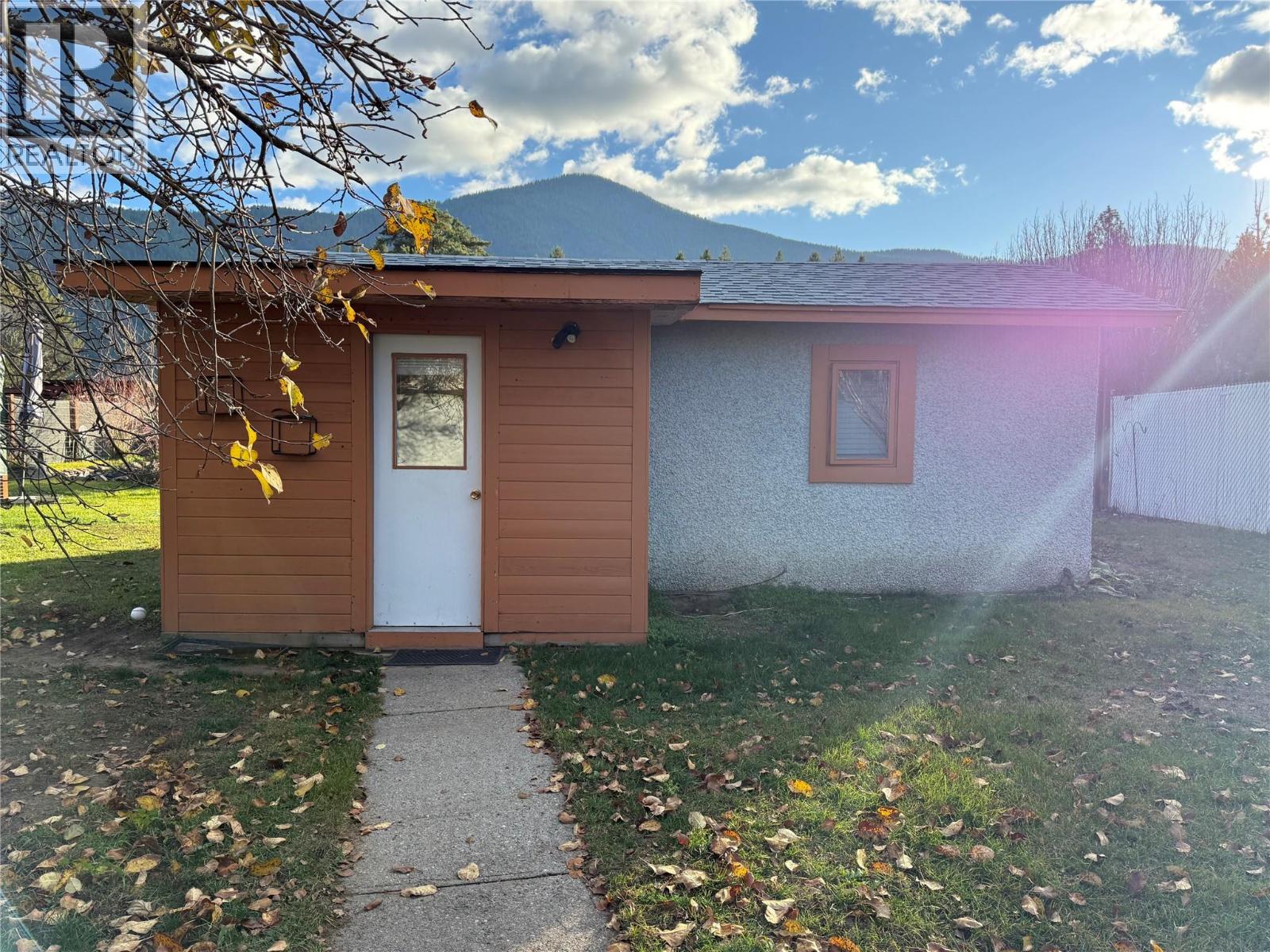 580 Cameron Avenue, Grand Forks, British Columbia  V0H 1H4 - Photo 29 - 10370395