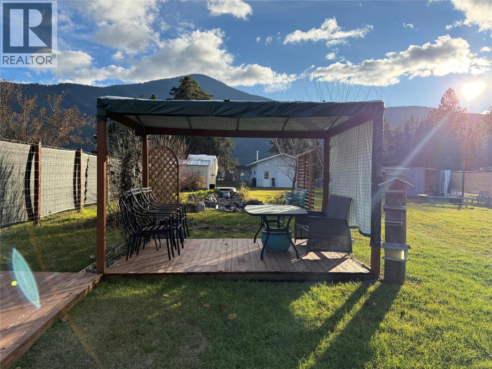580 Cameron Avenue, Grand Forks, British Columbia  V0H 1H4 - Photo 38 - 10370395