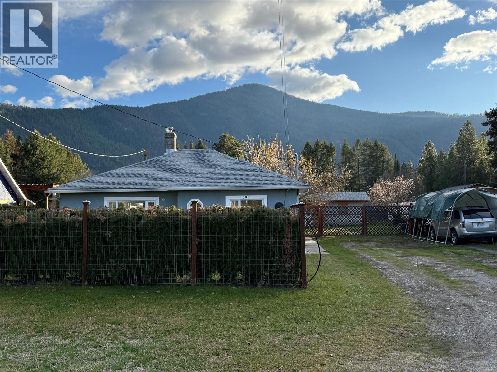 580 Cameron Avenue, Grand Forks, British Columbia  V0H 1H4 - Photo 7 - 10370395
