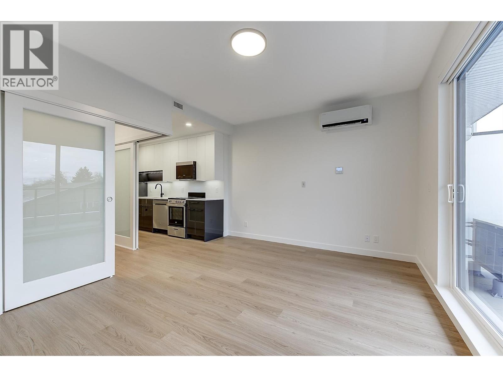 1380 Pridham Avenue Unit# 203, Kelowna, British Columbia  V1Y 0P7 - Photo 11 - 10370215