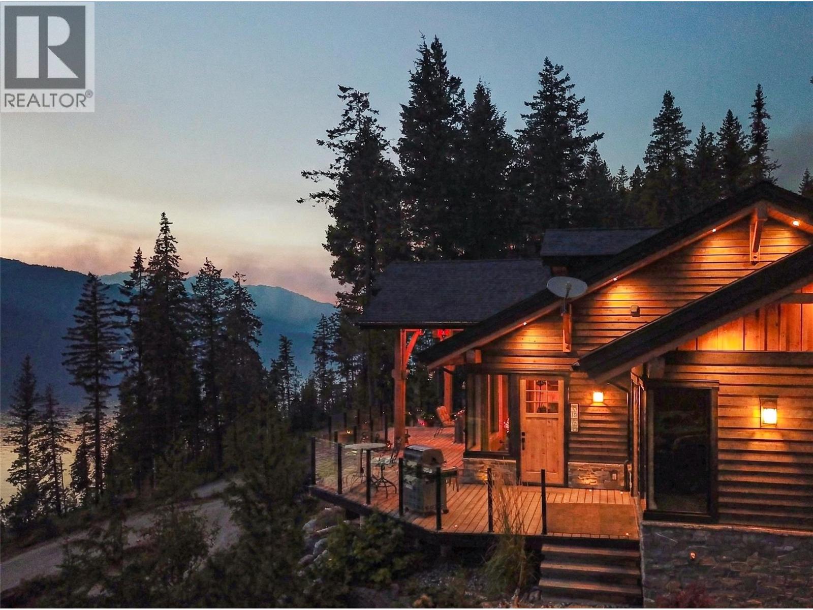 234 Walkers Lane, Kootenay Bay, British Columbia  V0B 1X0 - Photo 2 - 10370432