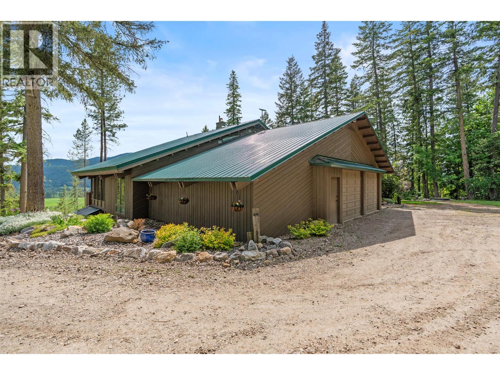 1099 Enderby Mabel Lake Road, Enderby, British Columbia  V0E 1V5 - Photo 4 - 10369658