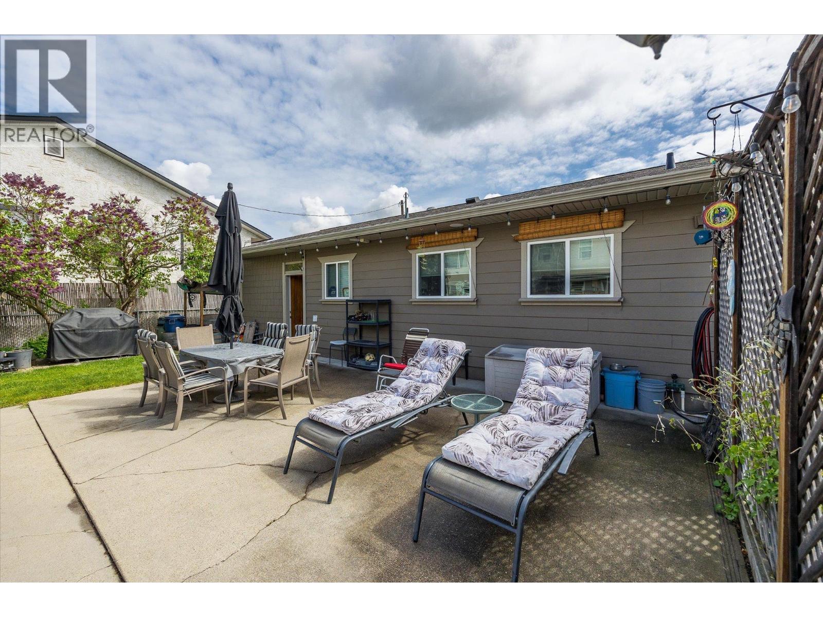 2030 Wilkinson Street, Kelowna, British Columbia  V1Y 3Z8 - Photo 11 - 10370323