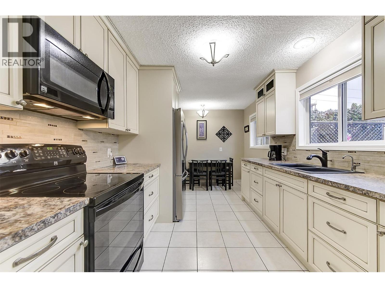 2030 Wilkinson Street, Kelowna, British Columbia  V1Y 3Z8 - Photo 17 - 10370323