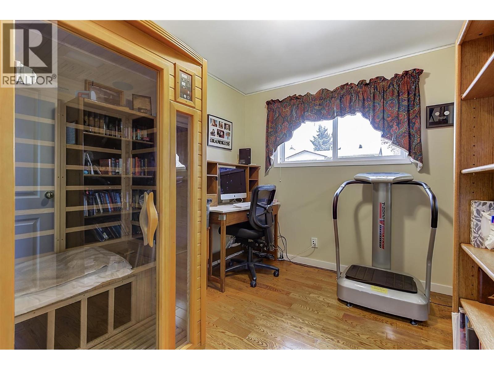 2030 Wilkinson Street, Kelowna, British Columbia  V1Y 3Z8 - Photo 37 - 10370323