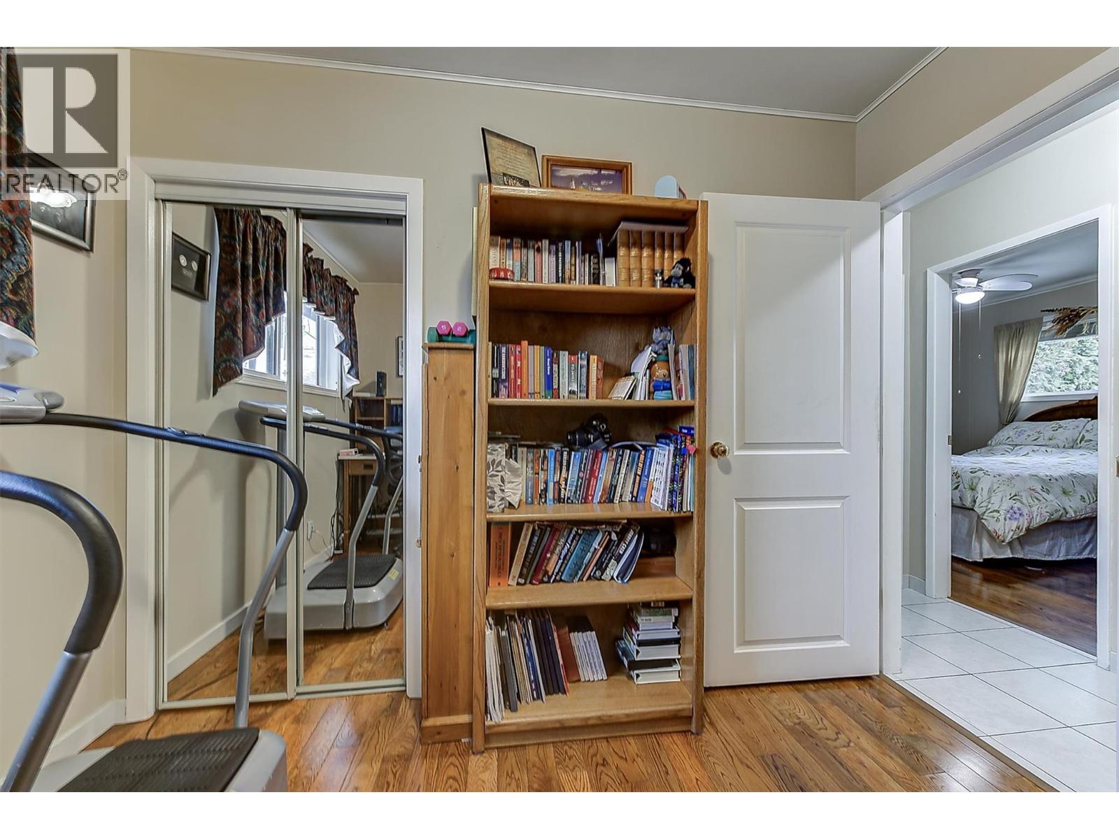 2030 Wilkinson Street, Kelowna, British Columbia  V1Y 3Z8 - Photo 38 - 10370323