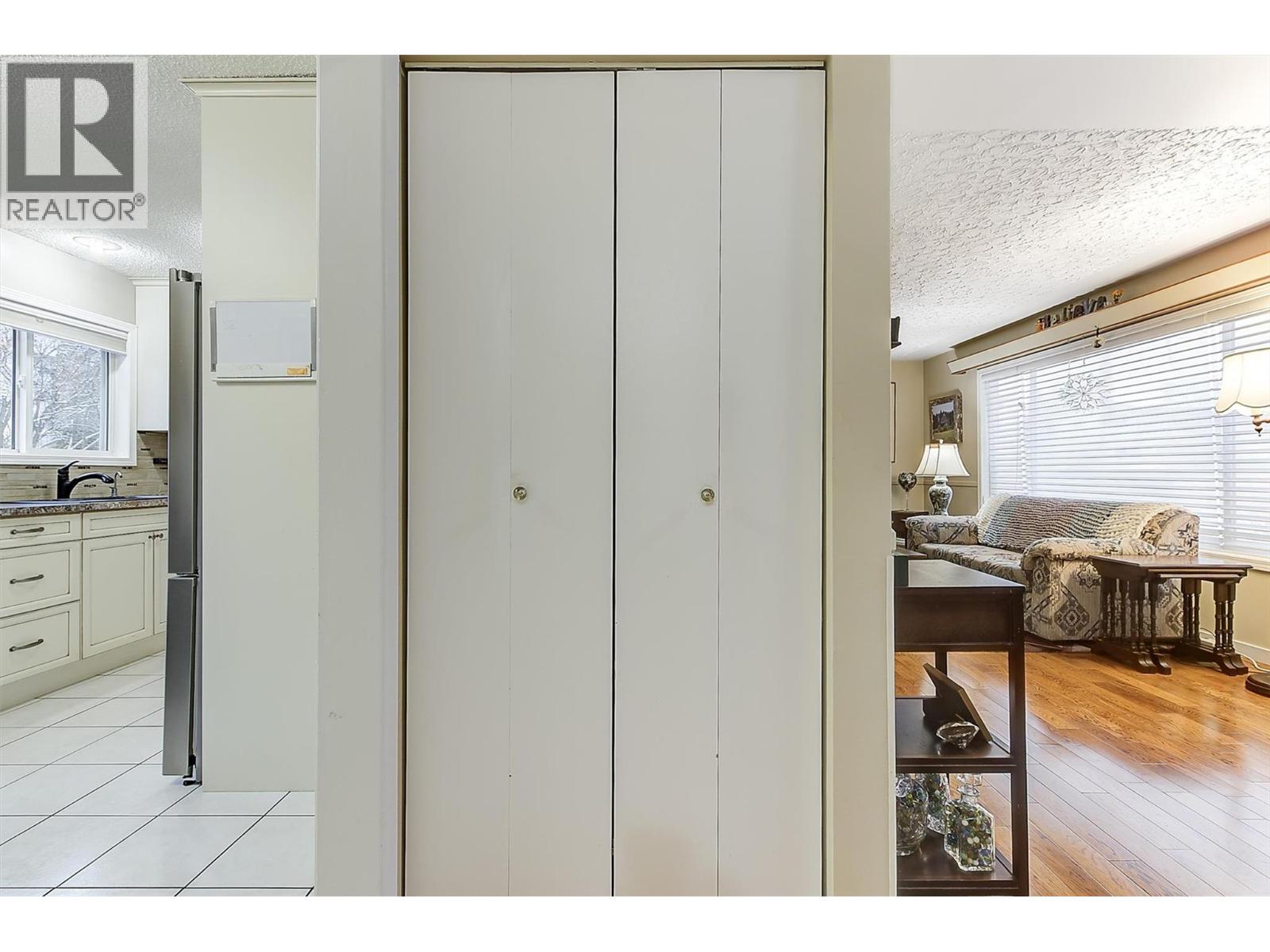 2030 Wilkinson Street, Kelowna, British Columbia  V1Y 3Z8 - Photo 39 - 10370323