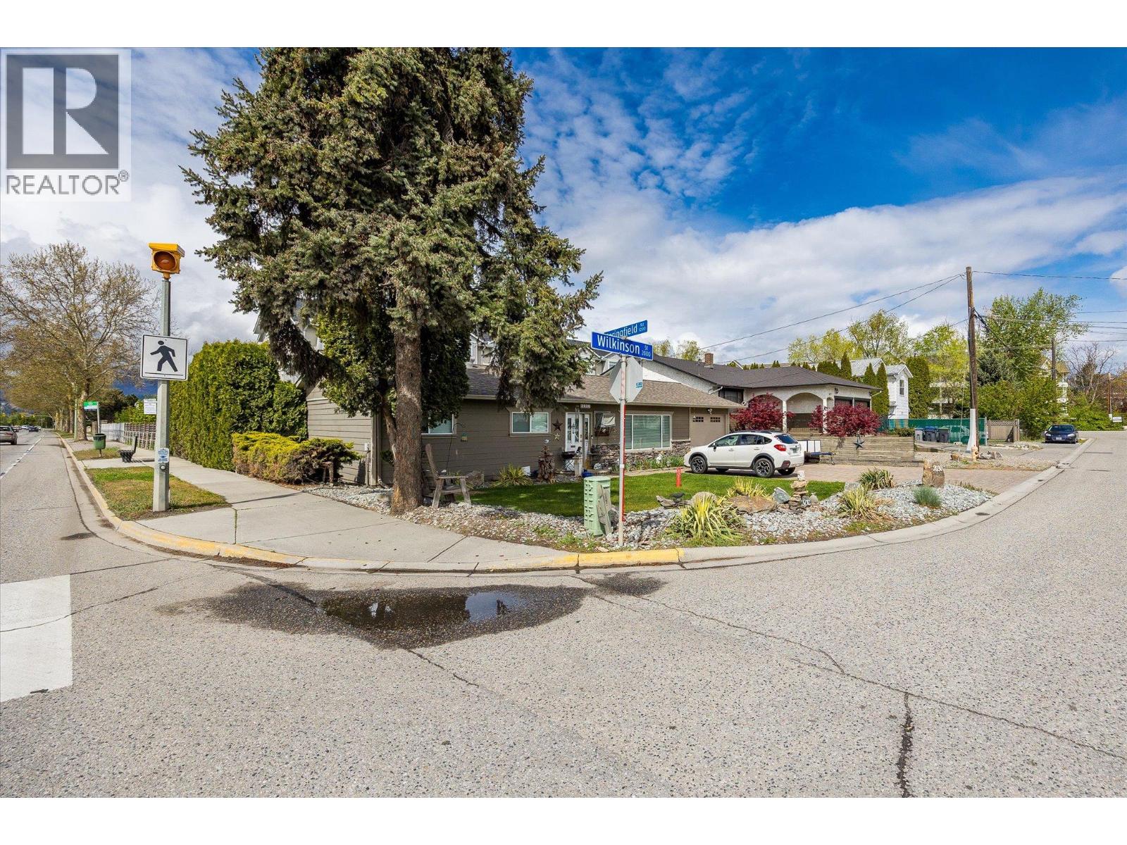 2030 Wilkinson Street, Kelowna, British Columbia  V1Y 3Z8 - Photo 40 - 10370323