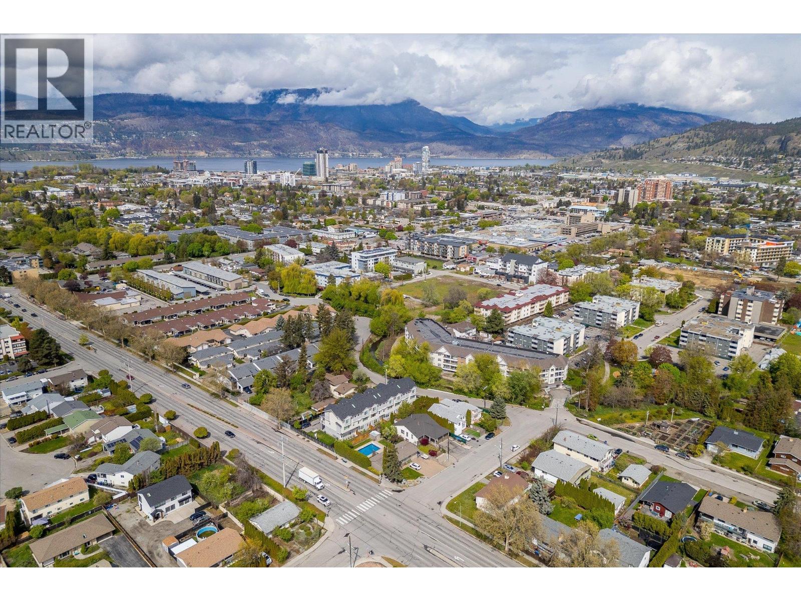 2030 Wilkinson Street, Kelowna, British Columbia  V1Y 3Z8 - Photo 5 - 10370323