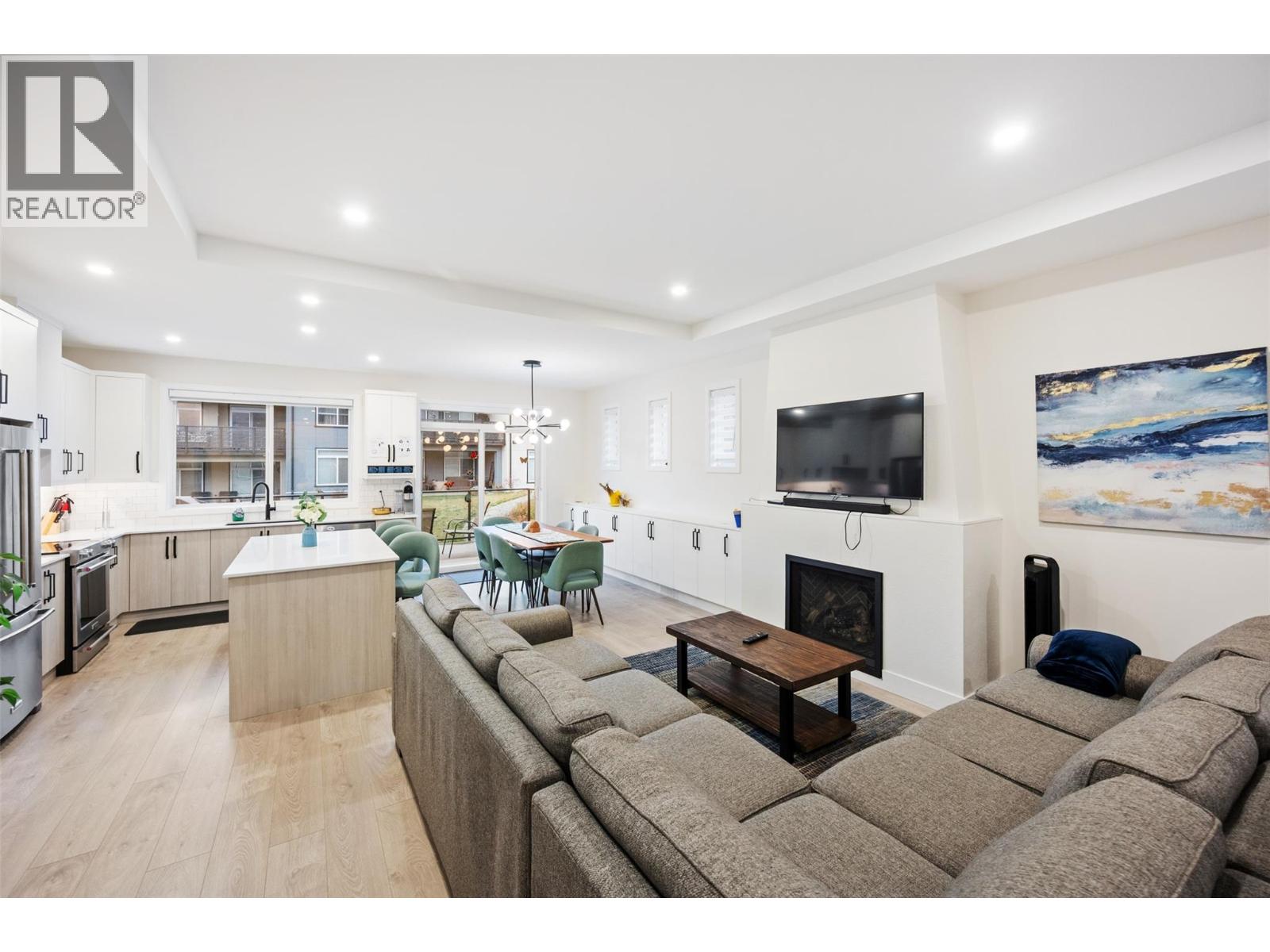 8000 Vedette Drive Unit# 22, Osoyoos, British Columbia  V0H 1V2 - Photo 3 - 10370555