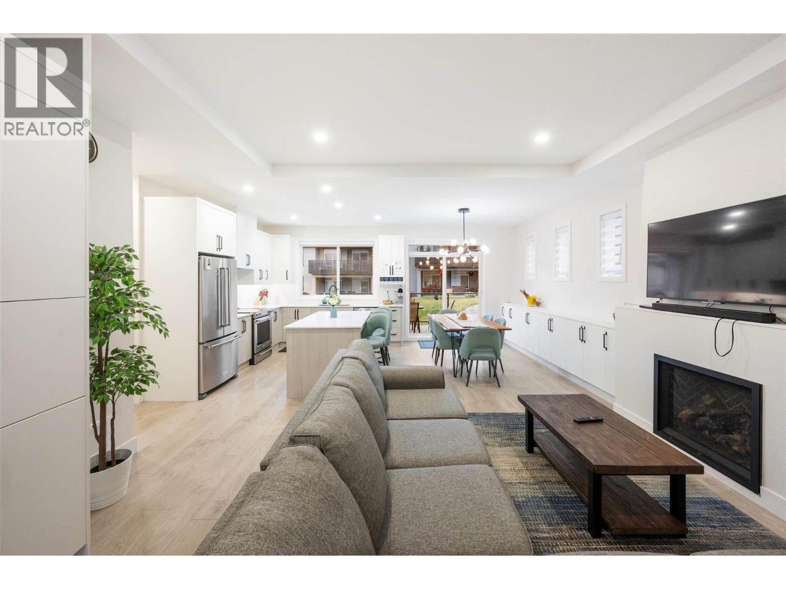 8000 Vedette Drive Unit# 22, Osoyoos, British Columbia  V0H 1V2 - Photo 4 - 10370555