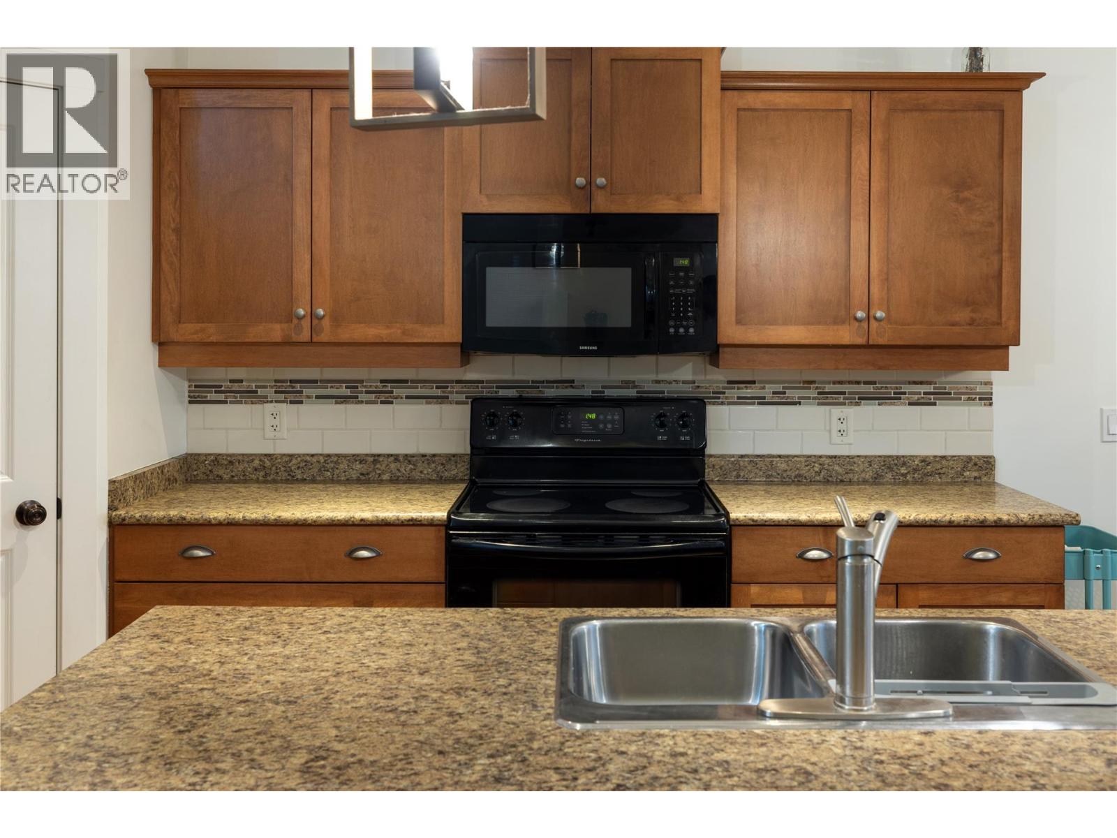 10634 Powley Court Unit# 208, Lake Country, British Columbia  V4V 2R4 - Photo 11 - 10370276
