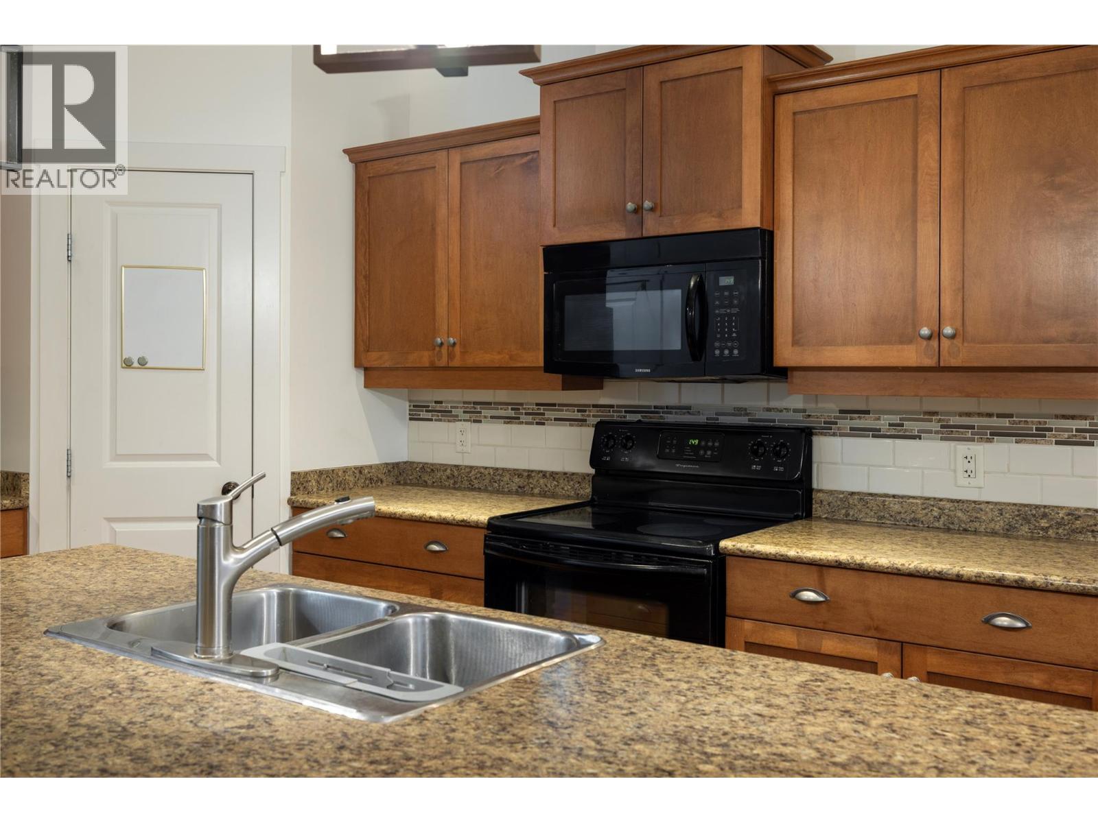 10634 Powley Court Unit# 208, Lake Country, British Columbia  V4V 2R4 - Photo 12 - 10370276