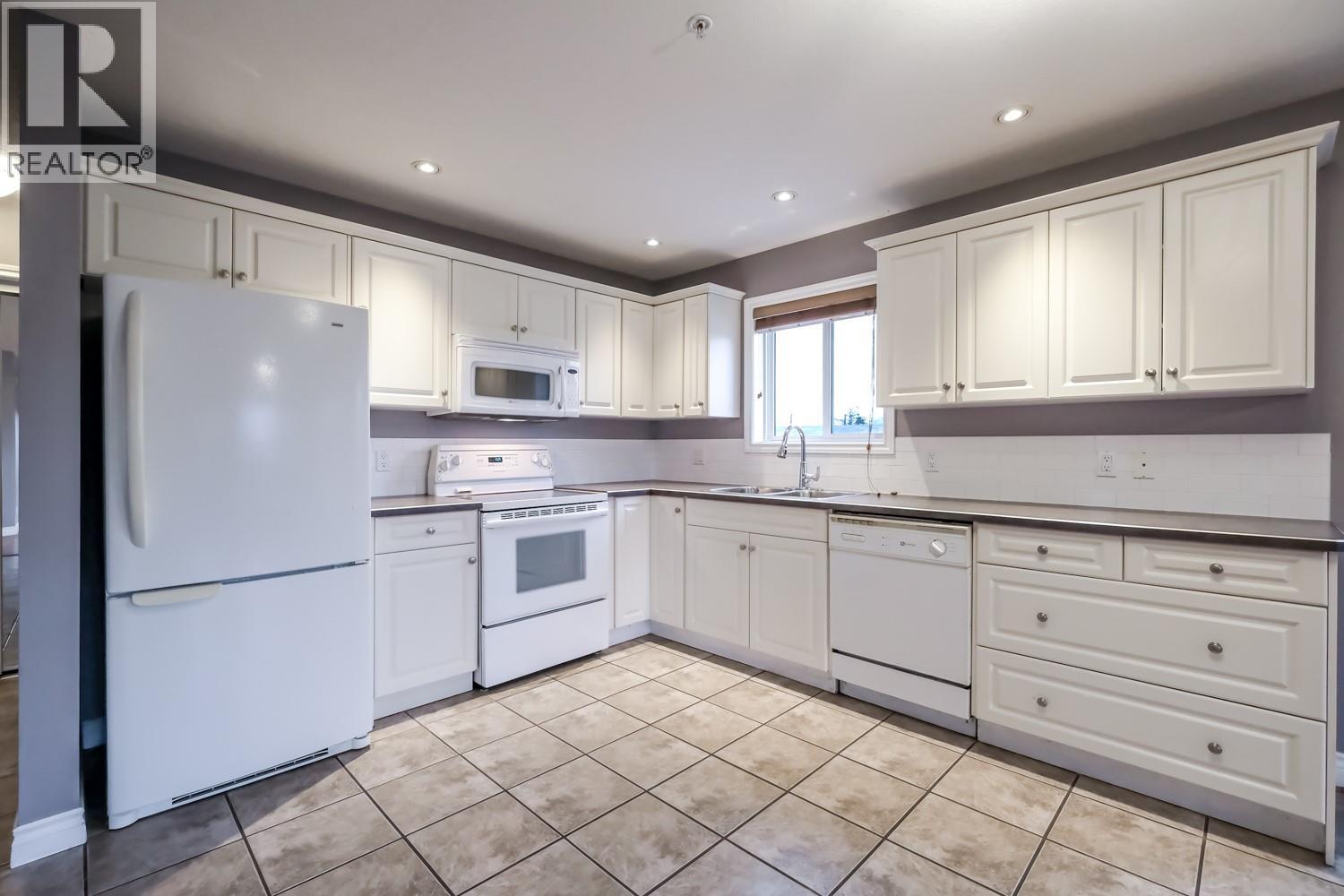 764 Government Street Unit# 101, Penticton, British Columbia  V2A 4T3 - Photo 8 - 10370618