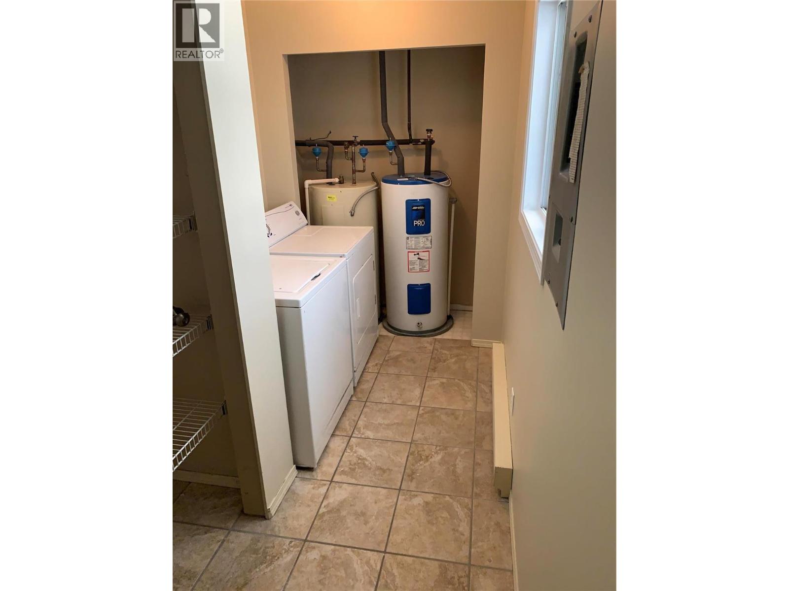 1425 Highland Drive S, Kelowna, British Columbia  V1Y 3W3 - Photo 36 - 10370610