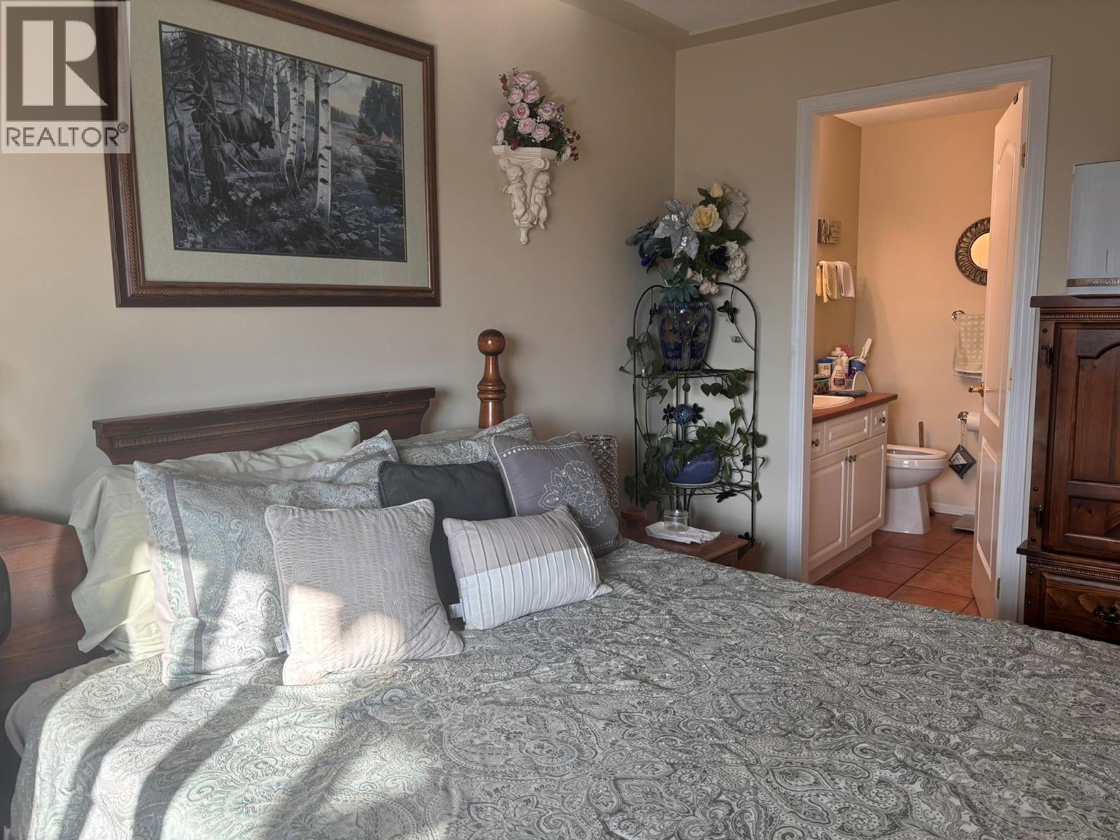 2169 Flamingo Road Unit# 304, Kamloops, British Columbia  V2C 4J8 - Photo 2 - 10370628