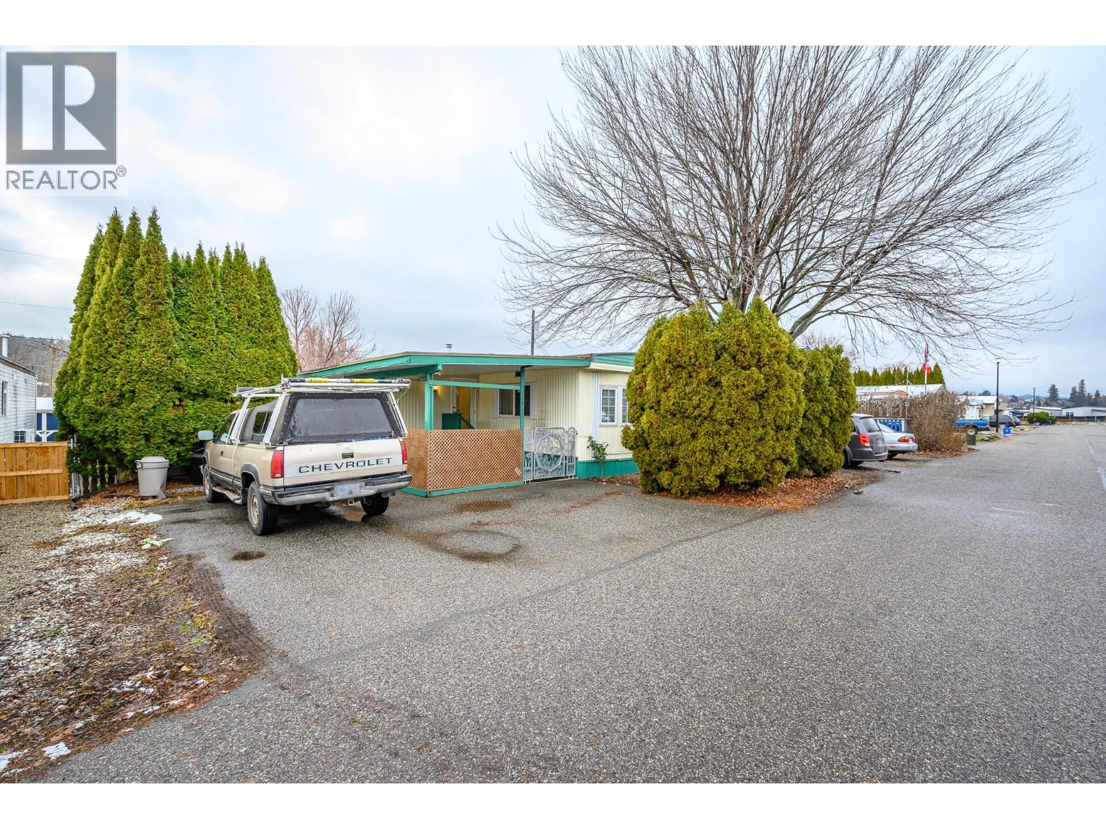 720 Commonwealth Road Unit# 64, Kelowna, British Columbia  V4V 1R6 - Photo 2 - 10370365