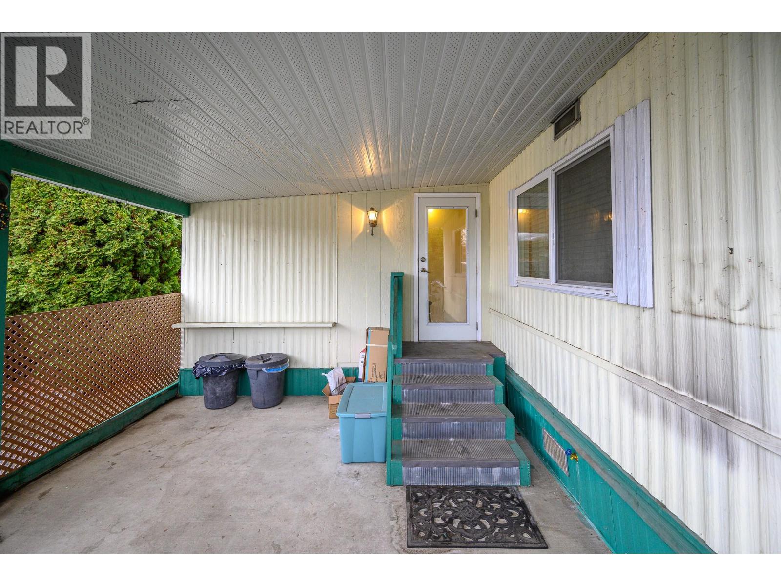 720 Commonwealth Road Unit# 64, Kelowna, British Columbia  V4V 1R6 - Photo 3 - 10370365