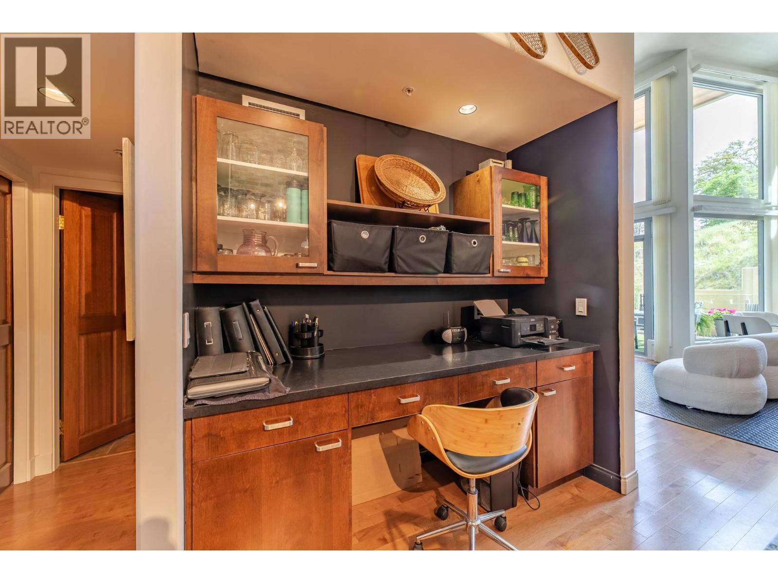 250 Marina Way Unit# 208, Penticton, British Columbia  V2A 1H4 - Photo 11 - 10370646