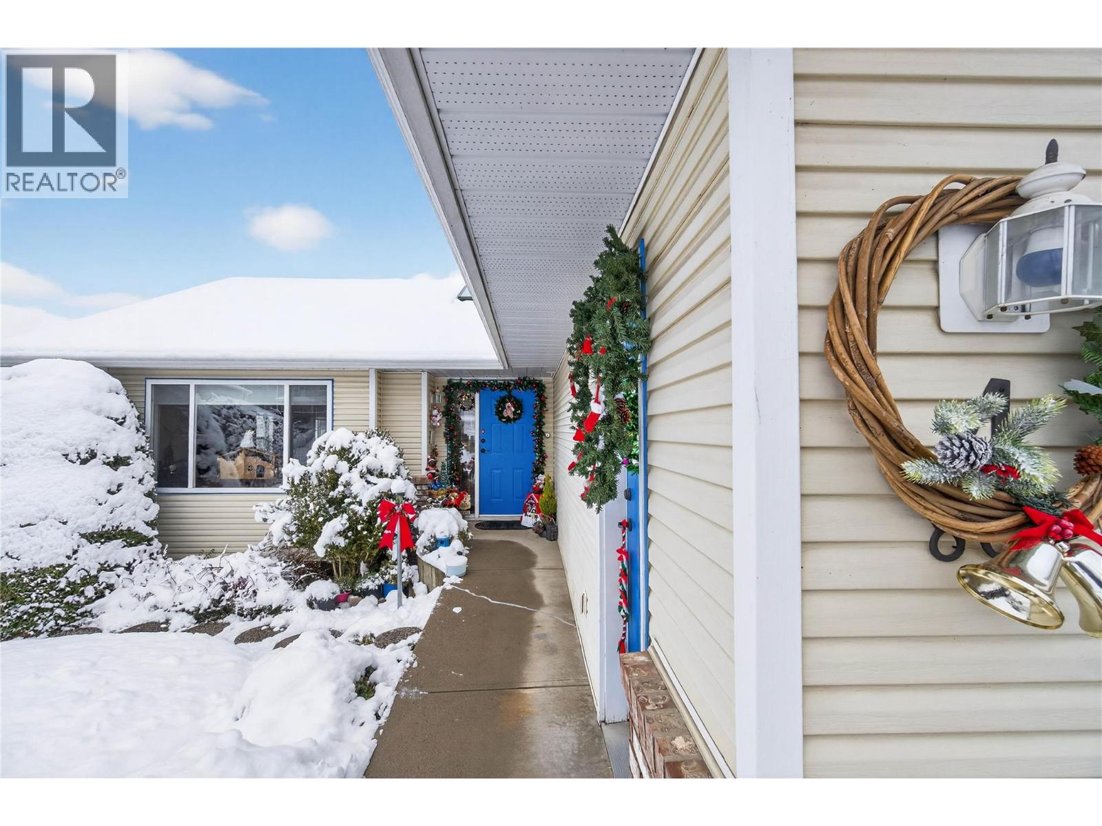 801 20th Street Ne Unit# 4, Salmon Arm, British Columbia  V1E 2R7 - Photo 3 - 10370551