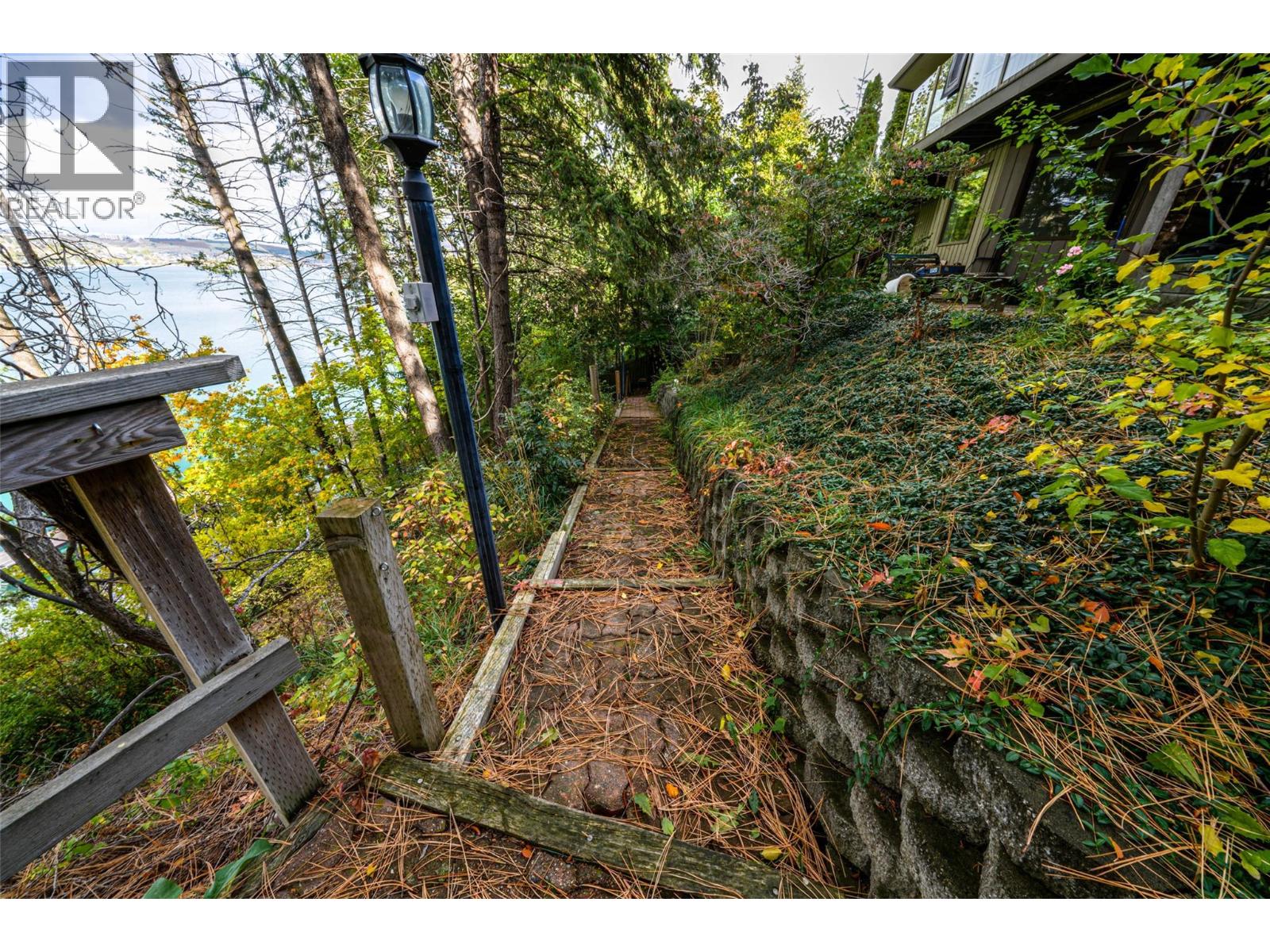 14038 Ponderosa Way, Coldstream, British Columbia  V1B 2E8 - Photo 70 - 10370661