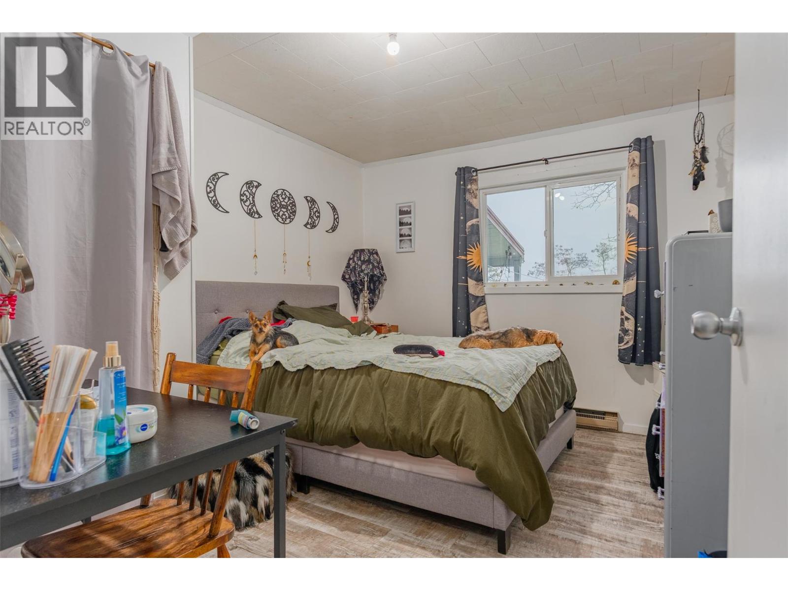 701 10th Avenue, Castlegar, British Columbia  V1N 1K8 - Photo 19 - 10370337