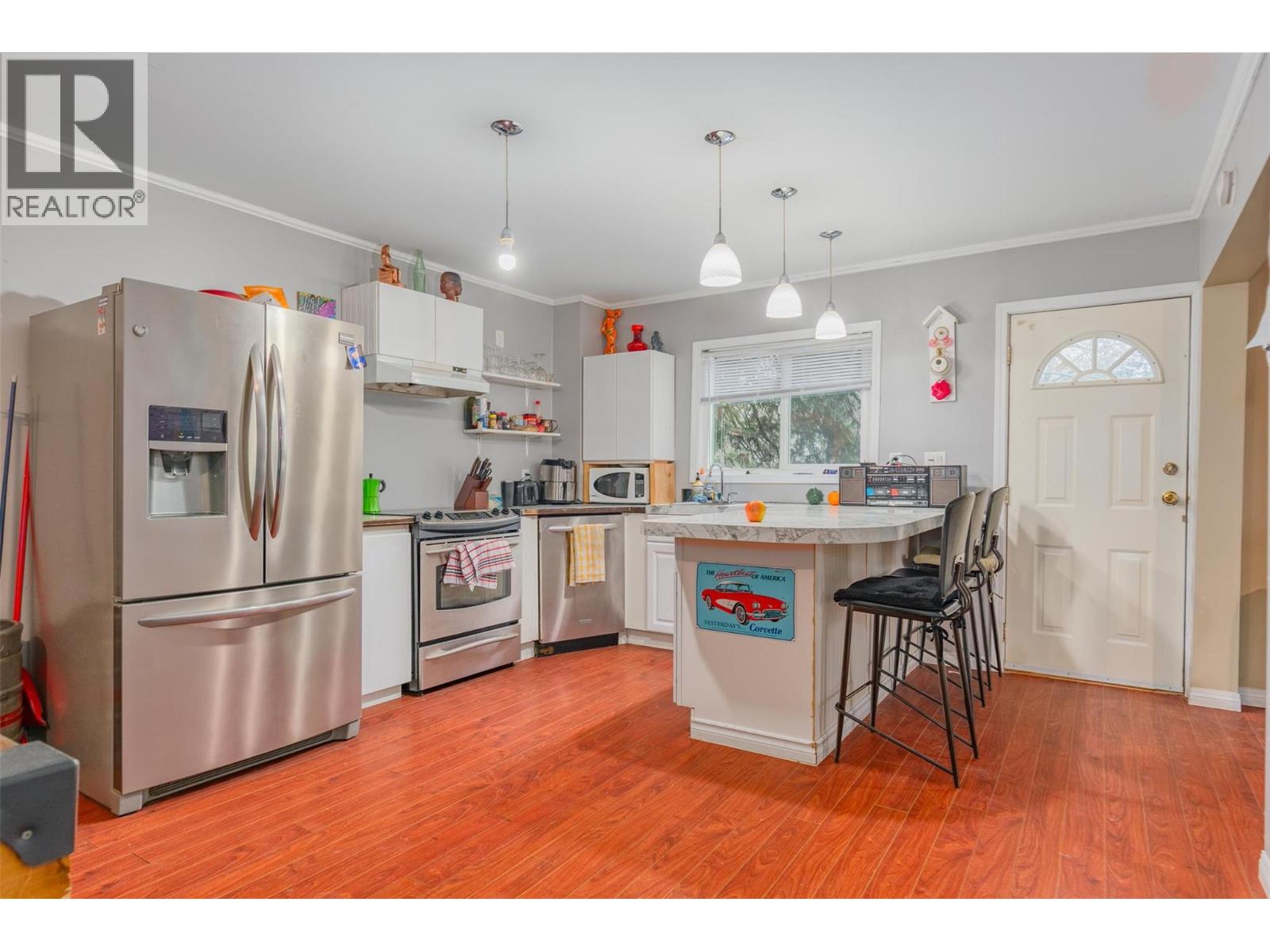 701 10th Avenue, Castlegar, British Columbia  V1N 1K8 - Photo 80 - 10370337