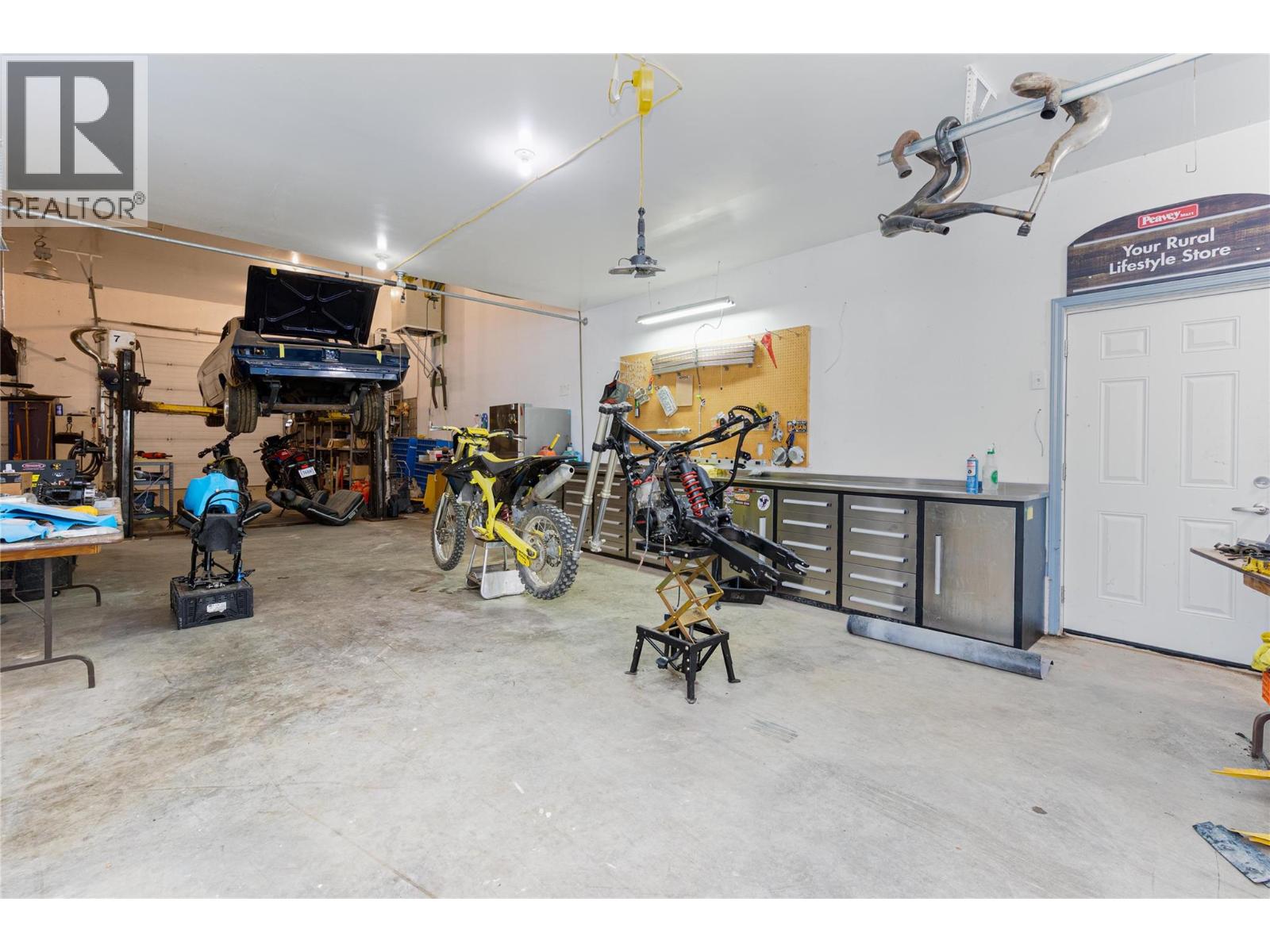 7630 97a Highway, Mara, British Columbia  V0E 2K0 - Photo 21 - 10370680