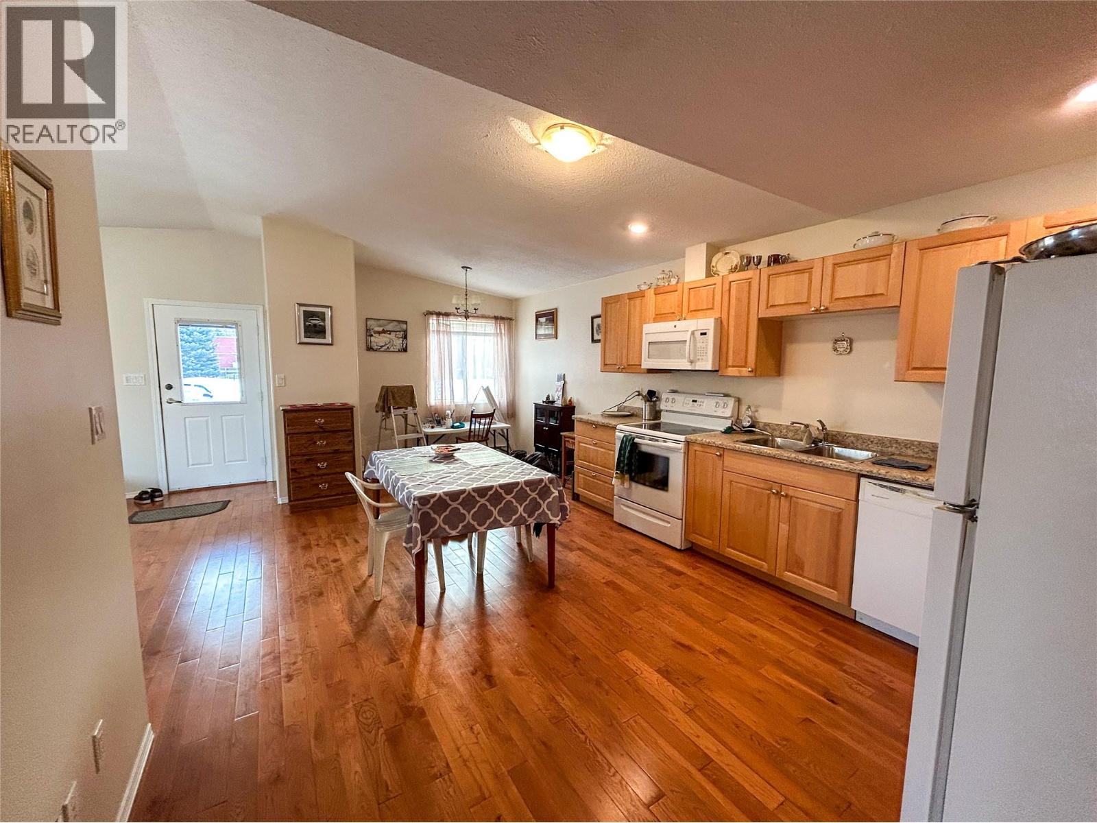 416 Sayward Avenue, Salmo, British Columbia  V0G 1Z0 - Photo 19 - 10370564