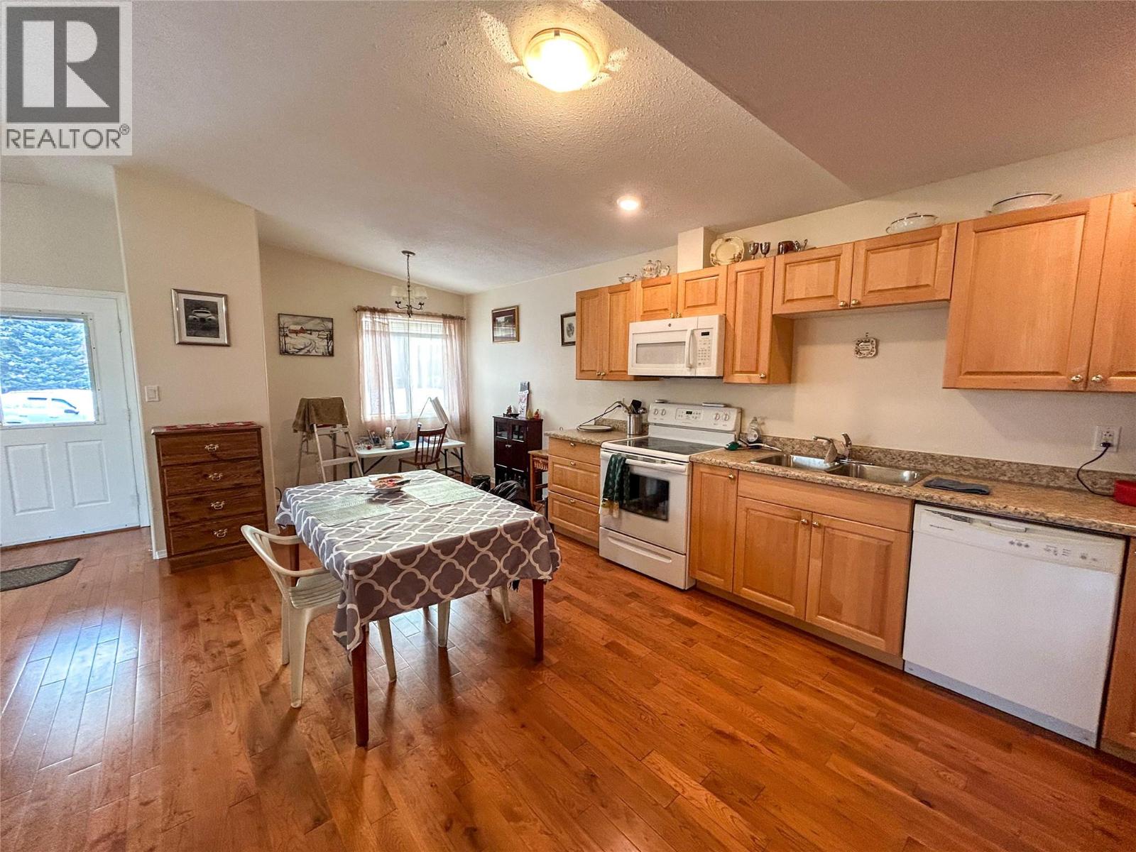416 Sayward Avenue, Salmo, British Columbia  V0G 1Z0 - Photo 21 - 10370564
