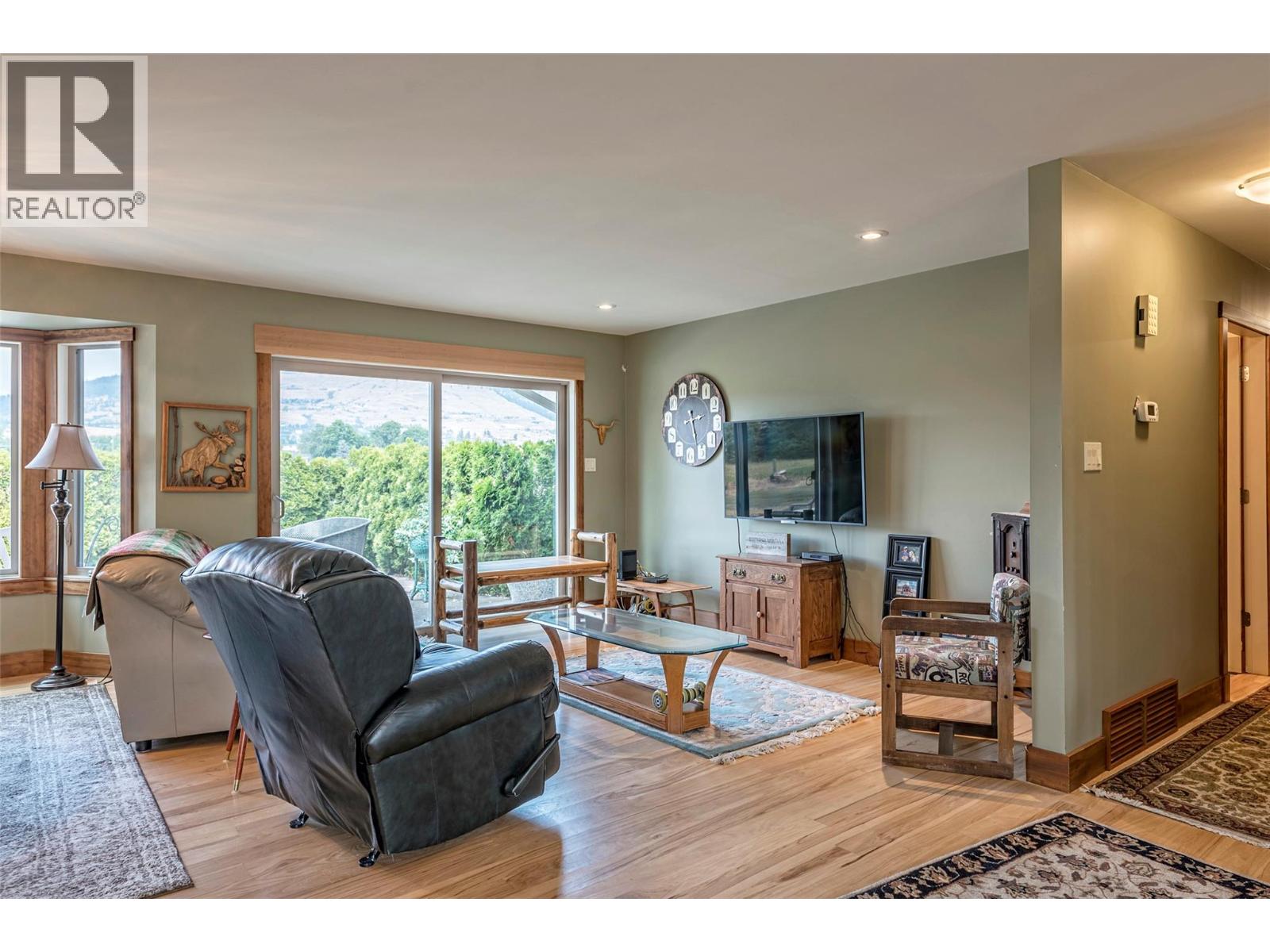 7800 Howe Drive, Coldstream, British Columbia  V1B 3C3 - Photo 12 - 10370575