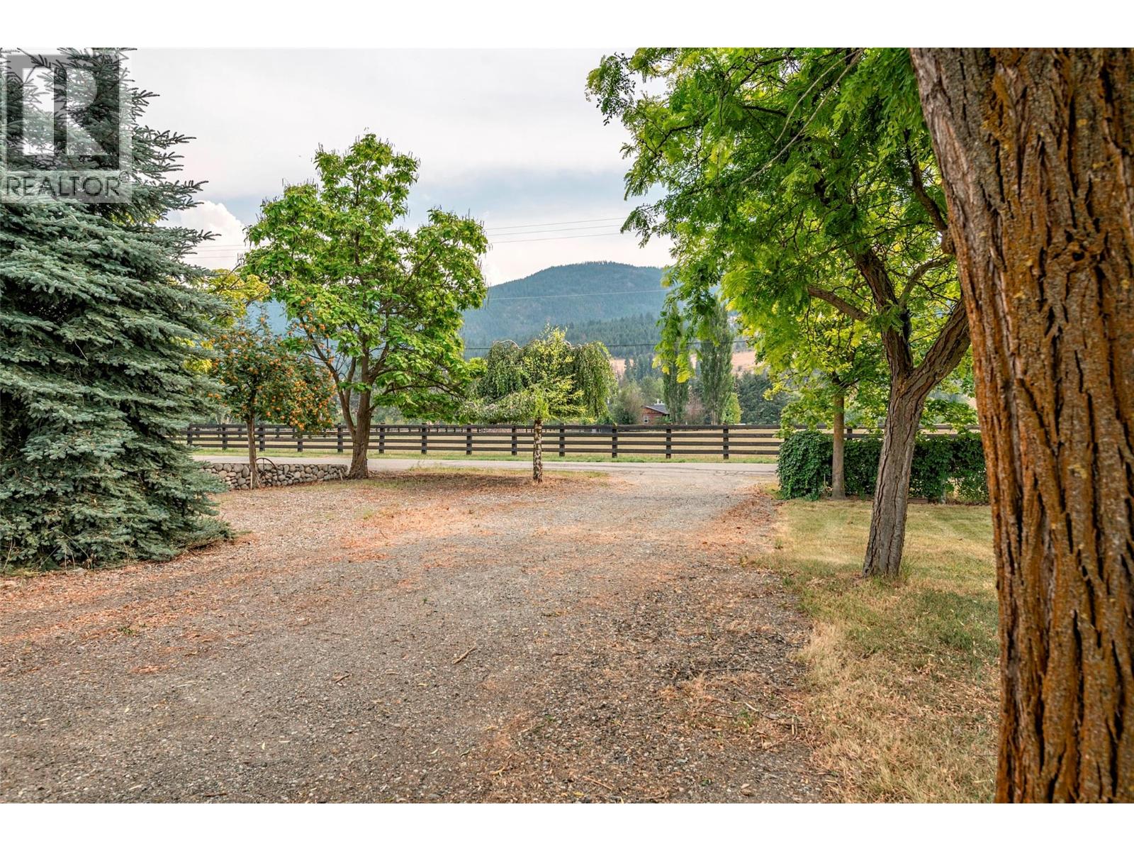 7800 Howe Drive, Coldstream, British Columbia  V1B 3C3 - Photo 36 - 10370575