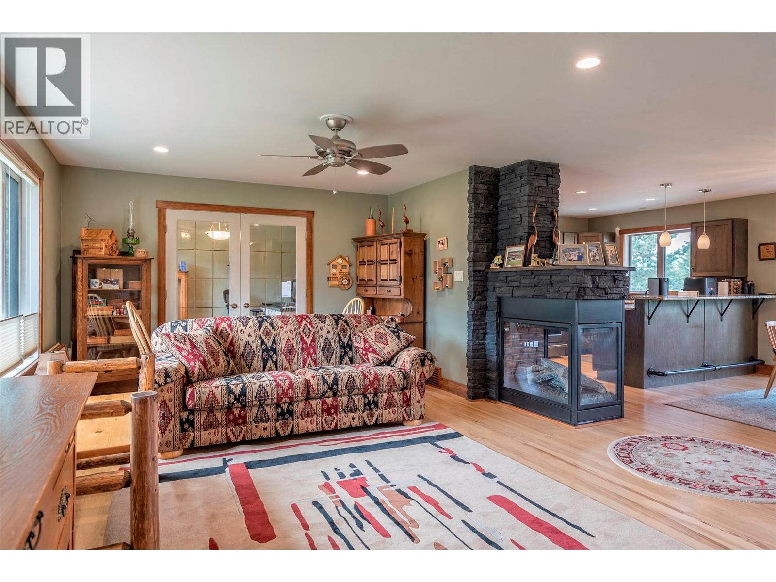7800 Howe Drive, Coldstream, British Columbia  V1B 3C3 - Photo 9 - 10370575