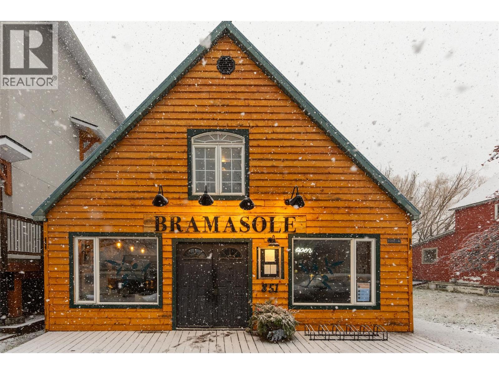 851 7th Avenue, fernie, British Columbia