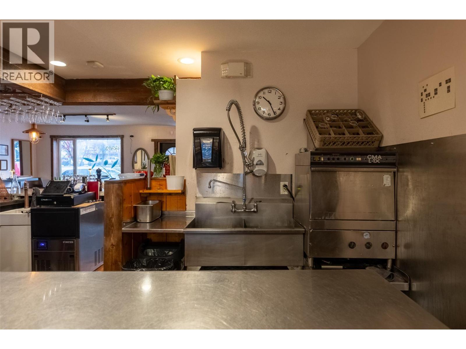 851 7th Avenue, Fernie, British Columbia  V0B 1M0 - Photo 30 - 10369005