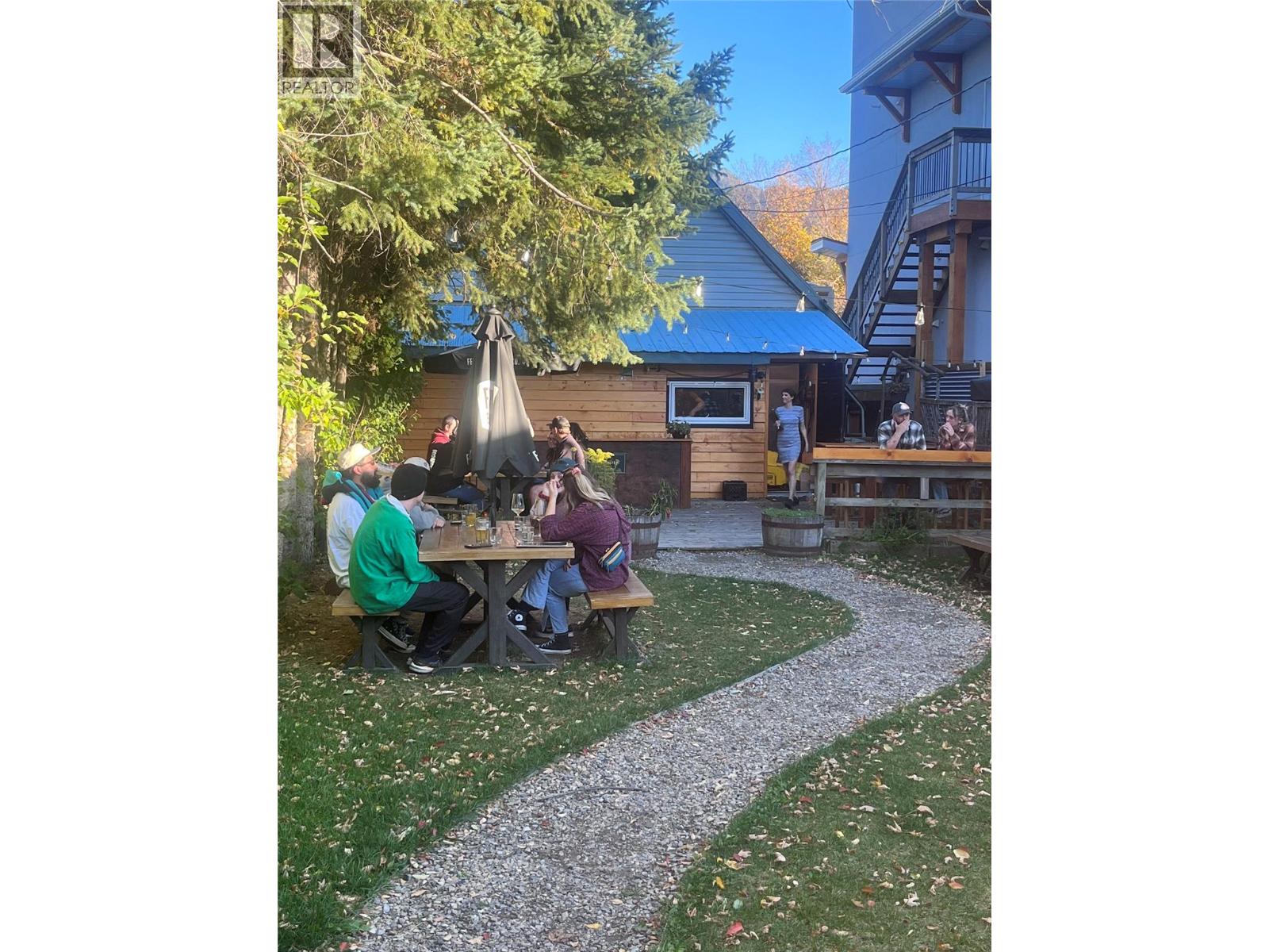 851 7th Avenue, Fernie, British Columbia  V0B 1M0 - Photo 38 - 10369005