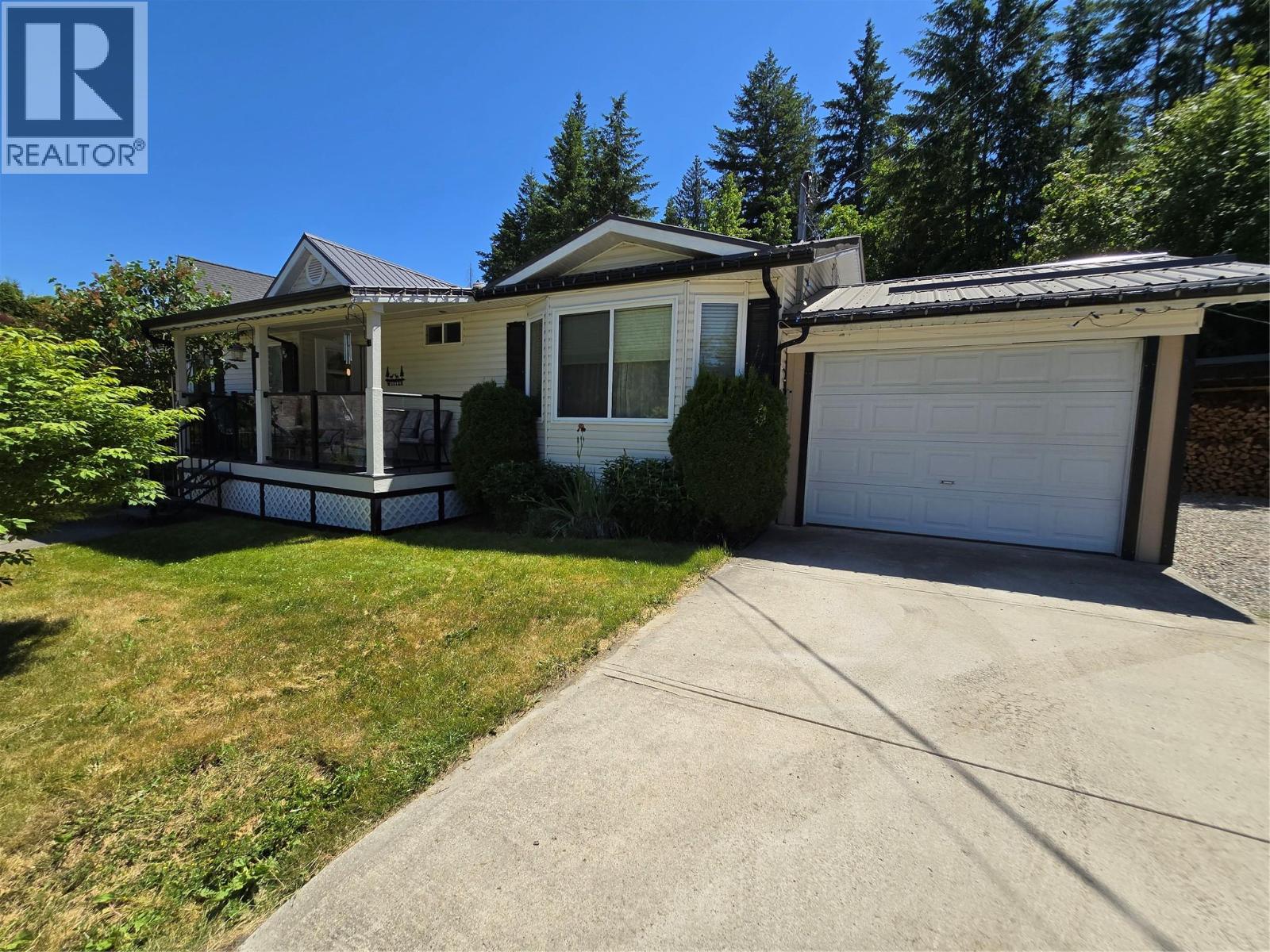 8758 Holding Road Unit# 14, Adams Lake, British Columbia  V0E 1M2 - Photo 2 - 10370754