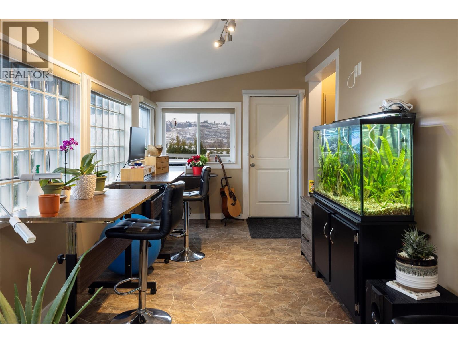 8000 Highland Road Unit# 164, Vernon, British Columbia  V1B 3W5 - Photo 4 - 10370732