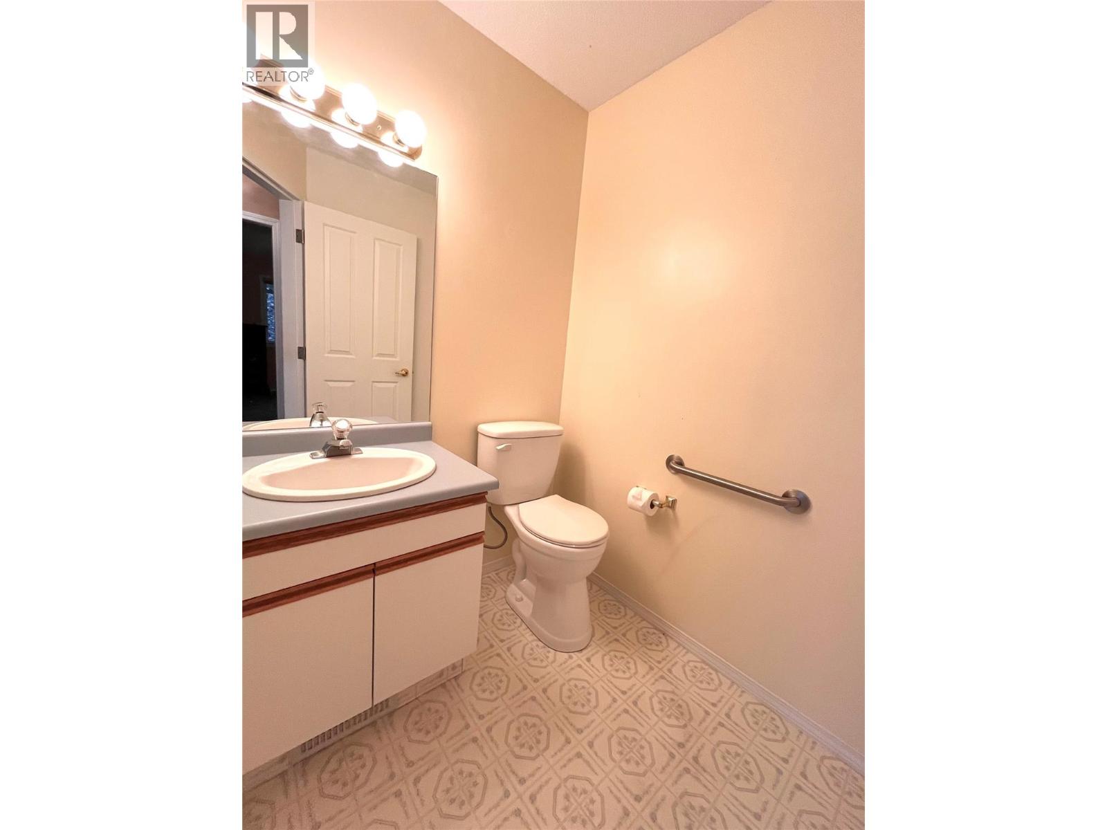 2210 Columbia Avenue Unit# 13, Castlegar, British Columbia  V1N 2X1 - Photo 10 - 10370701