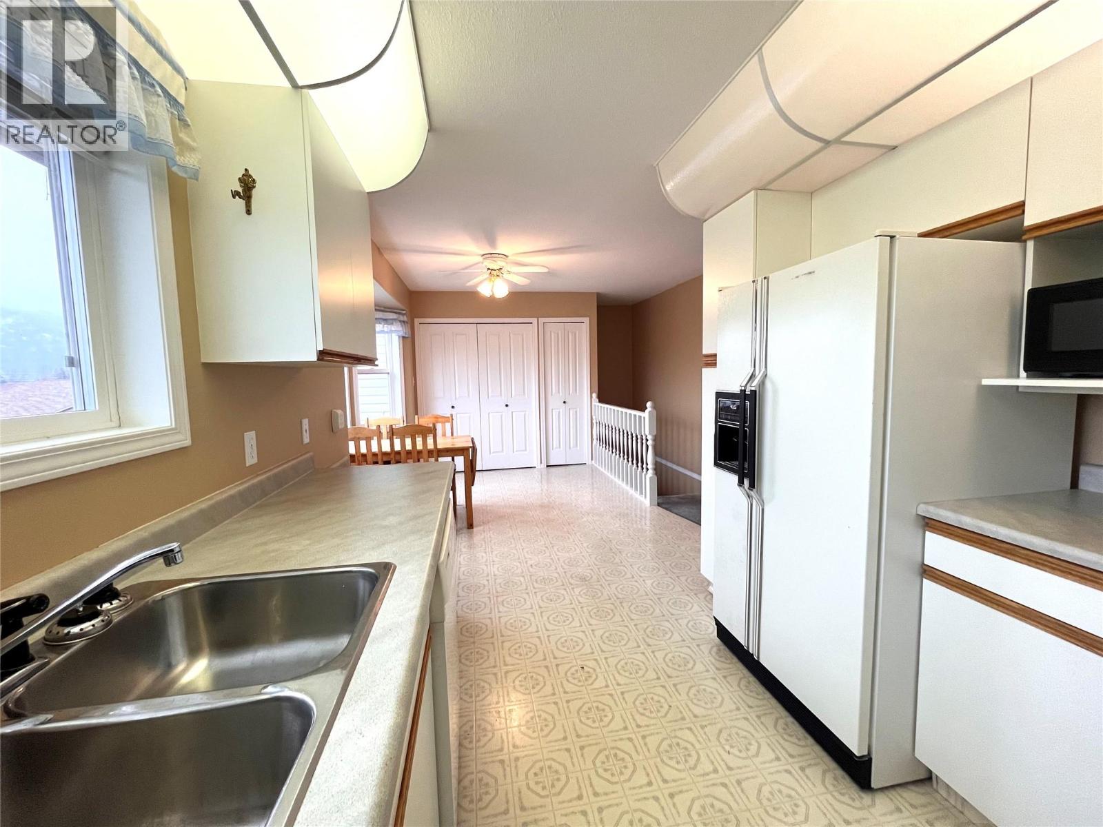 2210 Columbia Avenue Unit# 13, Castlegar, British Columbia  V1N 2X1 - Photo 5 - 10370701