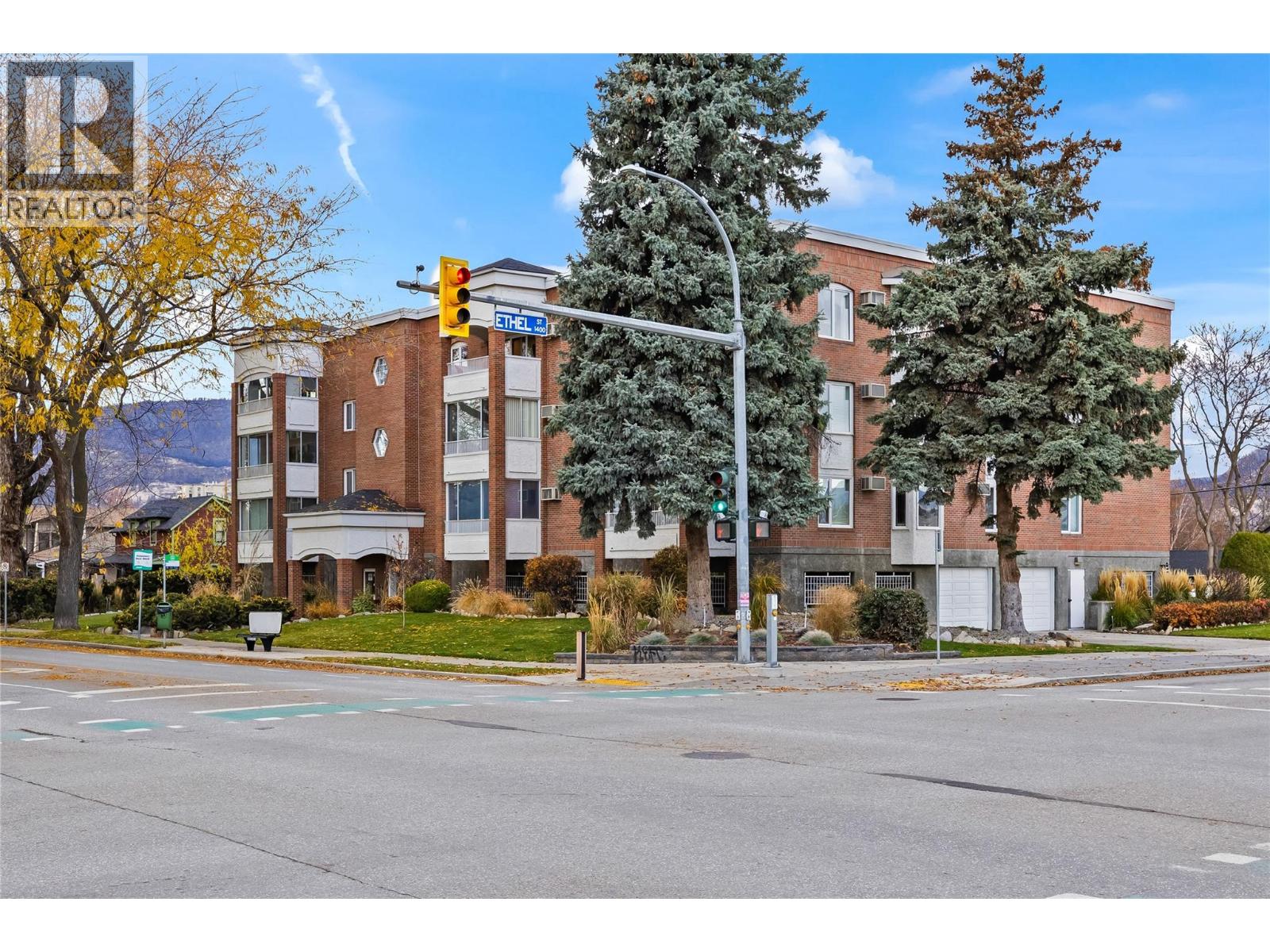 878 Bernard Avenue Unit# 304, Kelowna, British Columbia  V1Y 6P5 - Photo 3 - 10370674