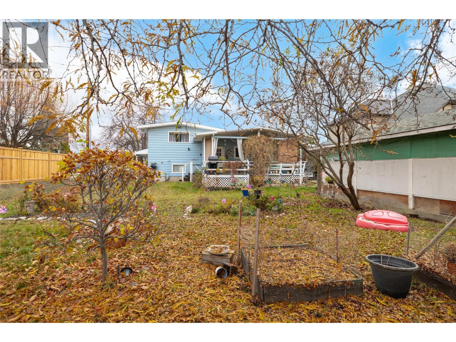 2150 Burnett Street, Kelowna, British Columbia  V1Y 2T6 - Photo 10 - 10370144
