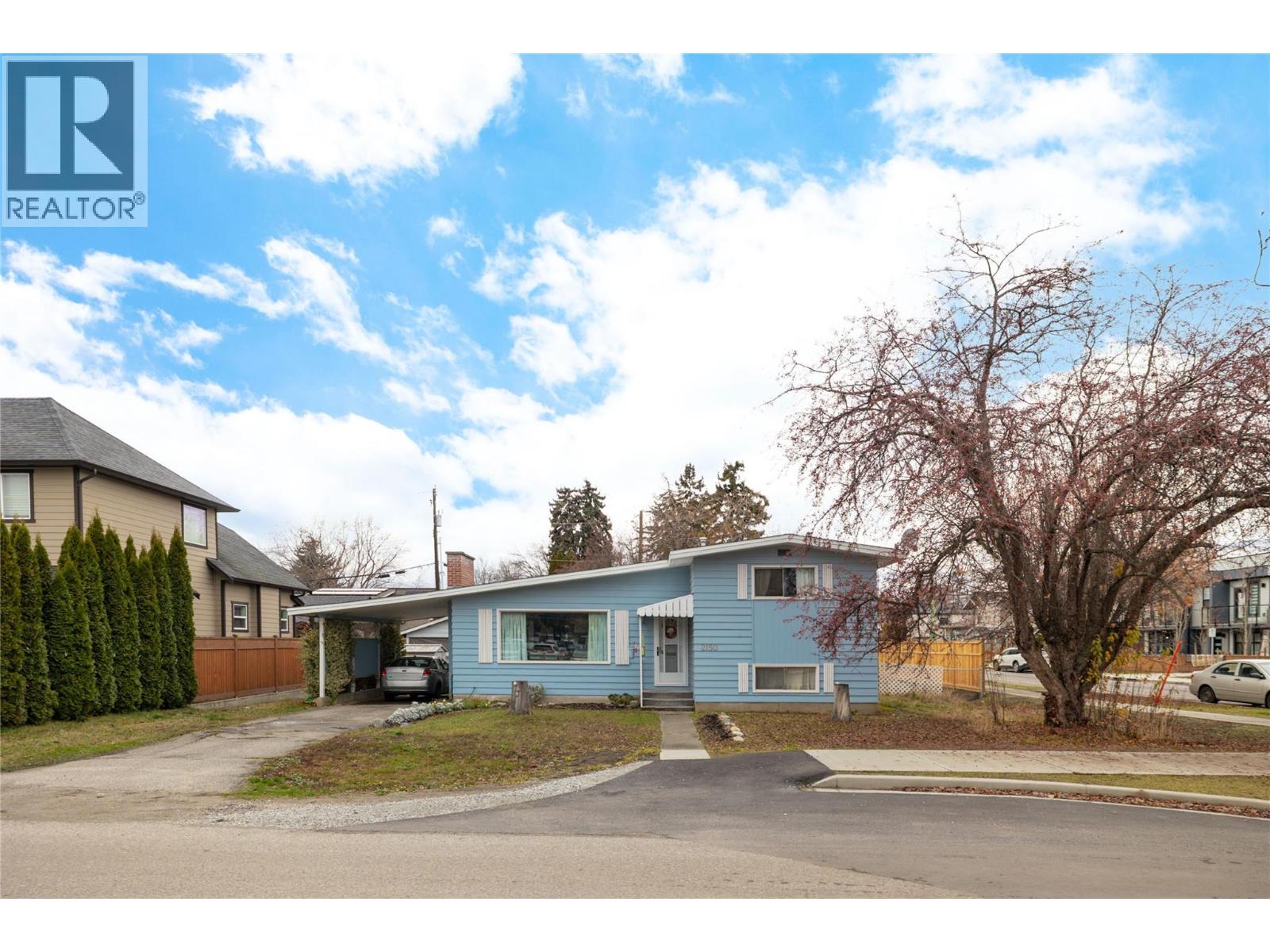 2150 Burnett Street, Kelowna, British Columbia  V1Y 2T6 - Photo 3 - 10370144