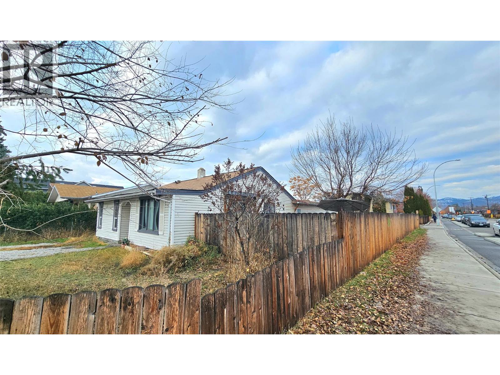 894 Morrison Avenue, Kelowna, British Columbia  V1Y 5E5 - Photo 13 - 10370791