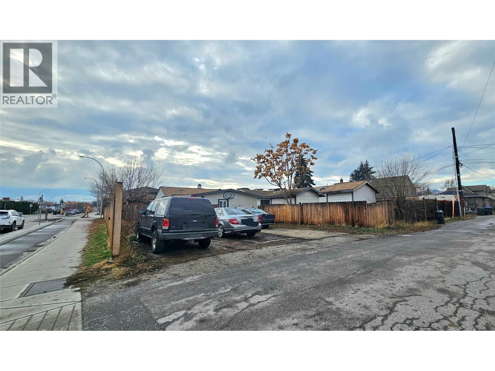 894 Morrison Avenue, Kelowna, British Columbia  V1Y 5E5 - Photo 14 - 10370791
